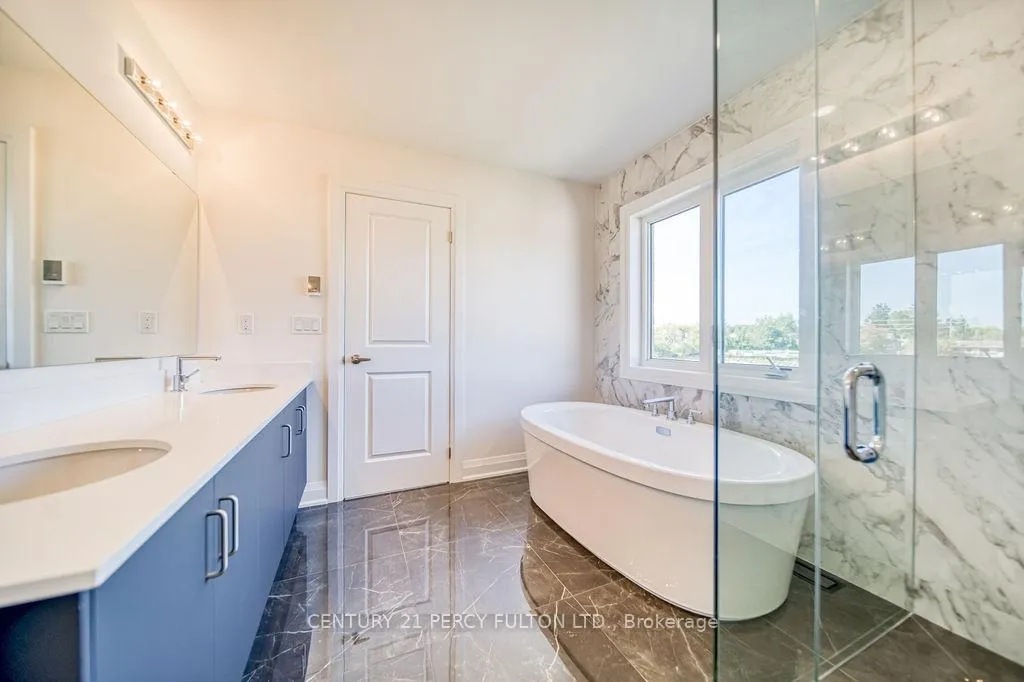 Photo 17 of 1350 Davis Loop, Innisfil, Lefroy — HOMEH