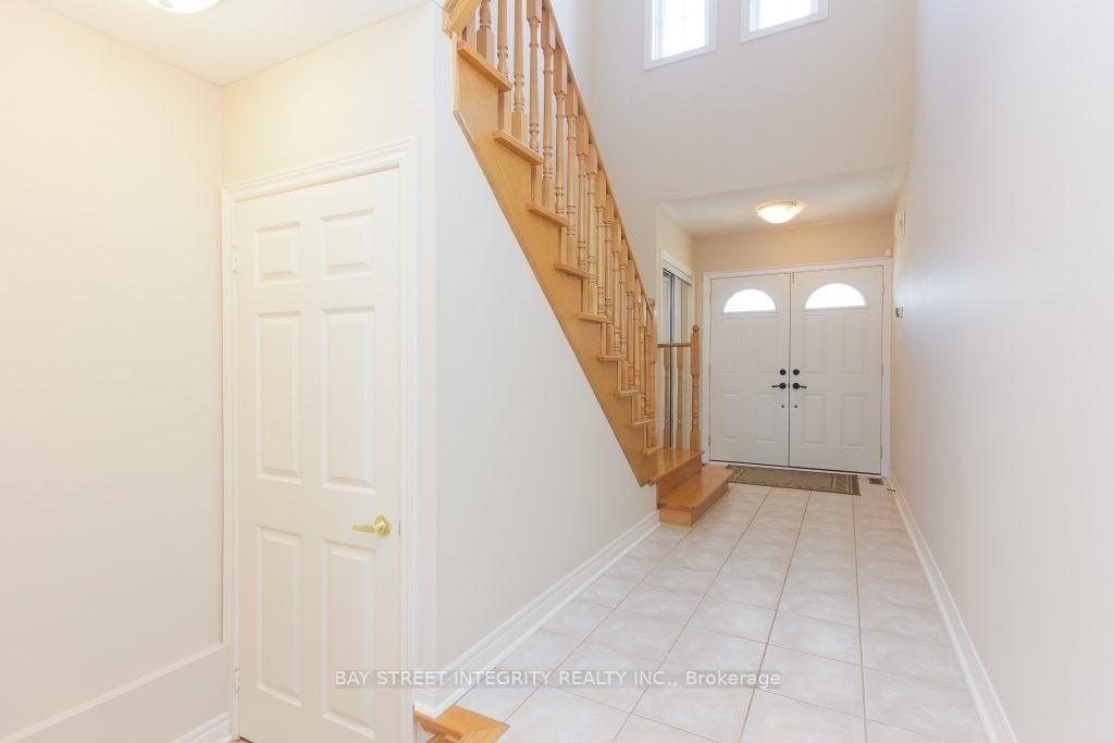 Photo 2 of 150 Valentina Drive, Markham, Village Green-South Unionville — HOMEH