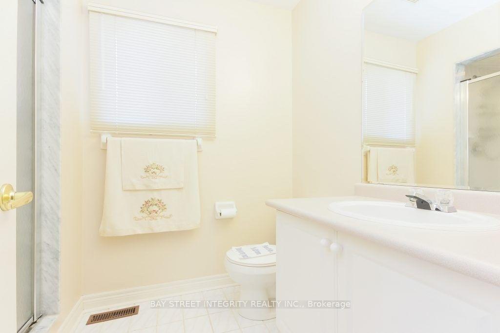 Photo 13 of 150 Valentina Drive, Markham, Village Green-South Unionville — HOMEH