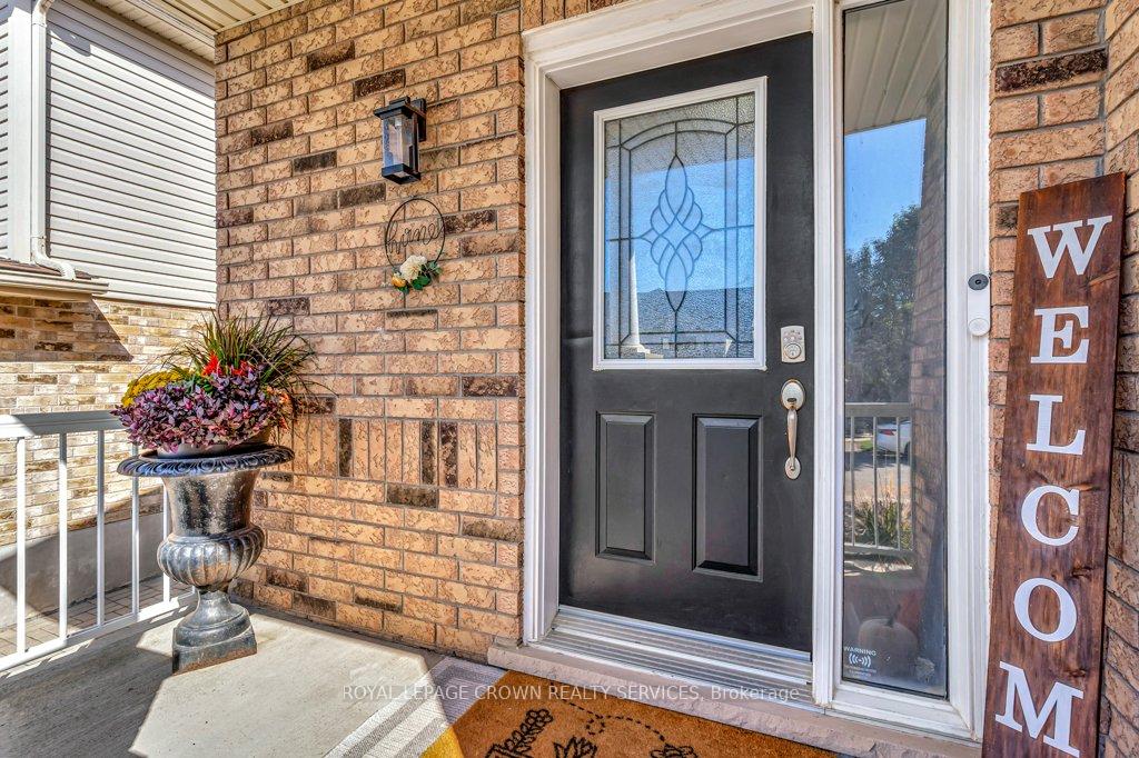 Photo 3 of 42 Verona Street, Kitchener, Huron Park — HOMEH