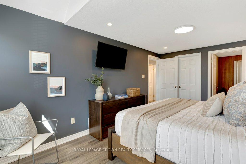 Photo 20 of 42 Verona Street, Kitchener, Huron Park — HOMEH
