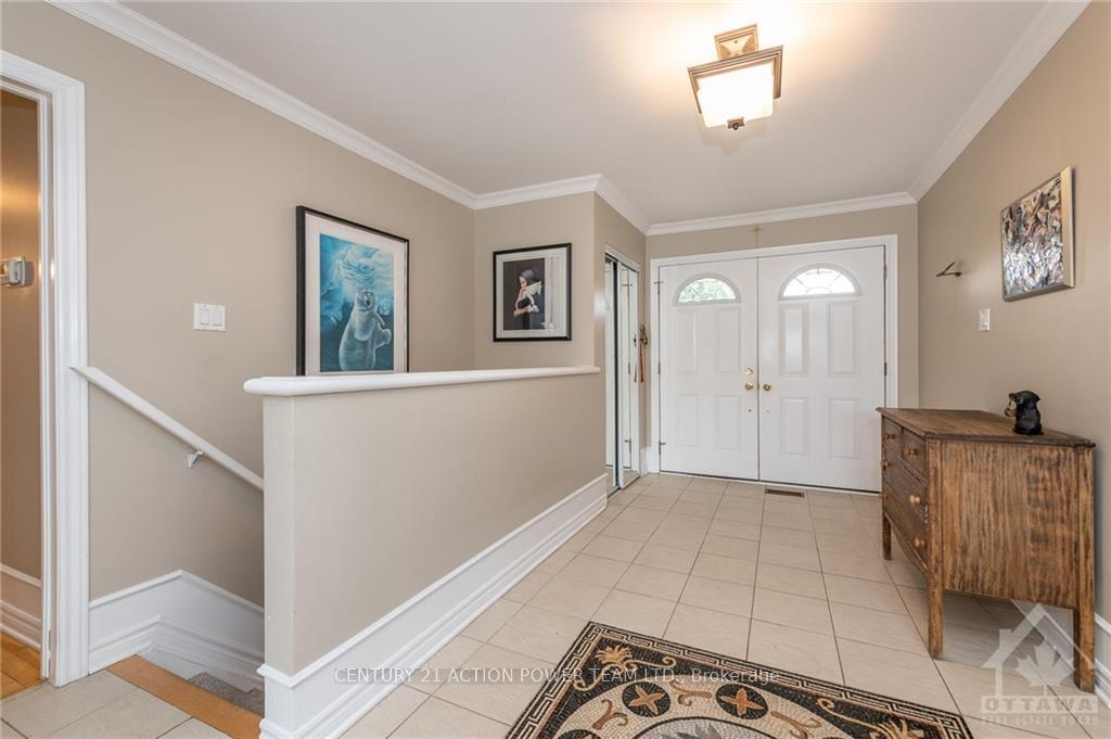 Photo 3 of 64 Banting Way, Ottawa, Kanata - Beaverbrook — HOMEH