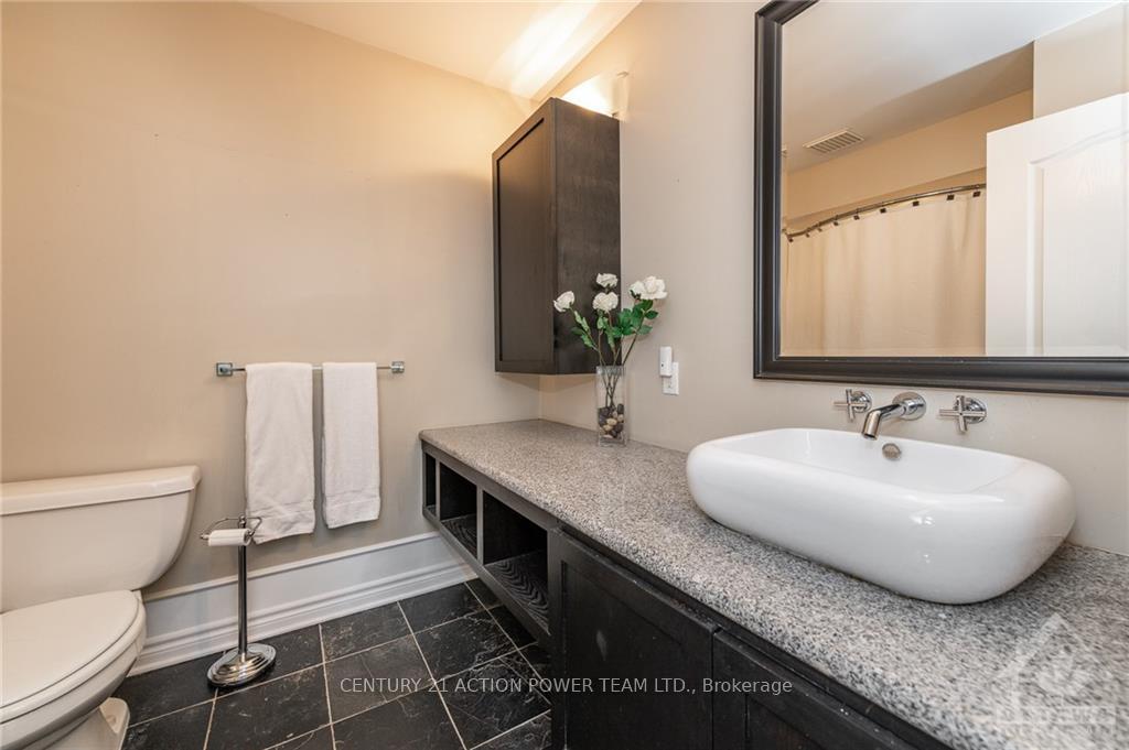 Photo 16 of 64 Banting Way, Ottawa, Kanata - Beaverbrook — HOMEH