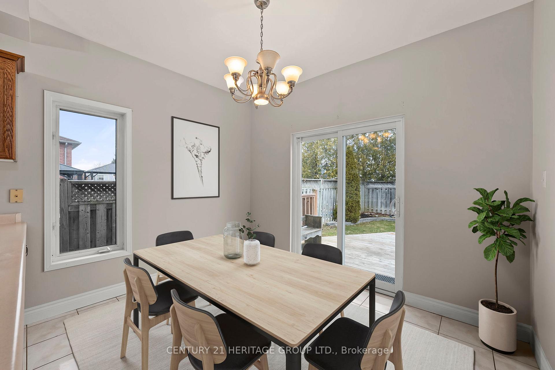 Photo 12 of 1901 Emerald Court, Innisfil, Alcona — HOMEH