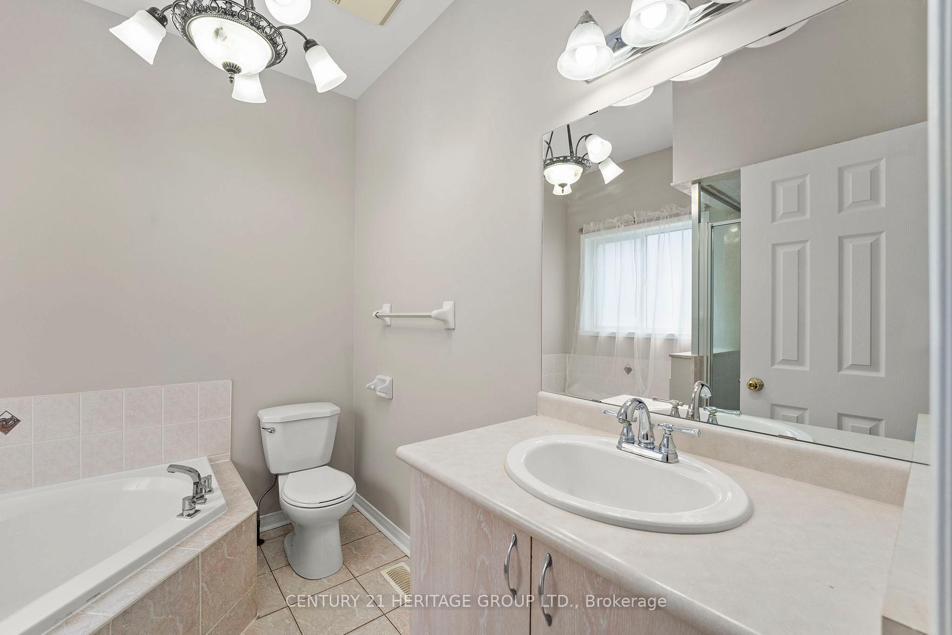 Photo 20 of 1901 Emerald Court, Innisfil, Alcona — HOMEH