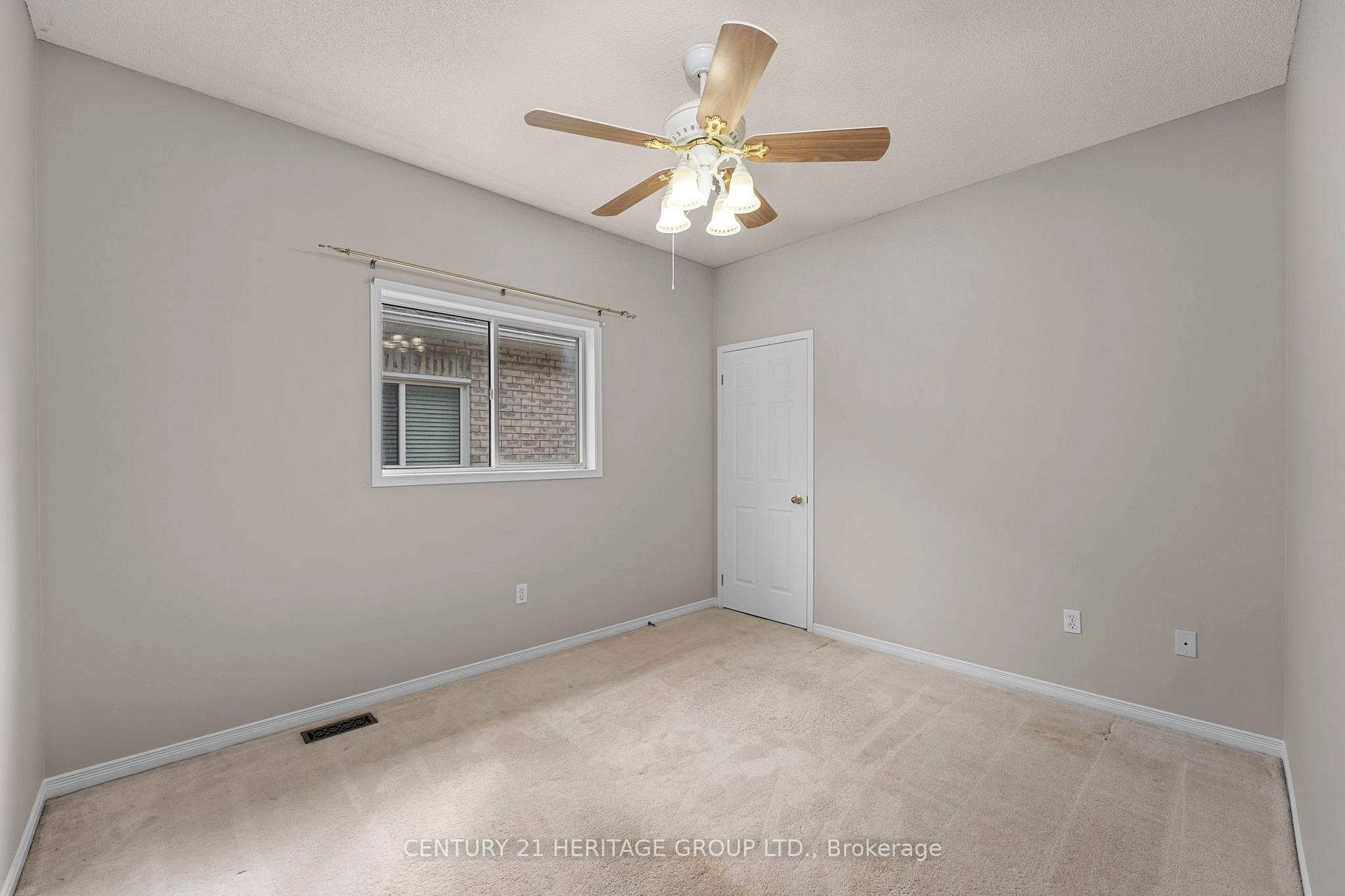 Photo 21 of 1901 Emerald Court, Innisfil, Alcona — HOMEH