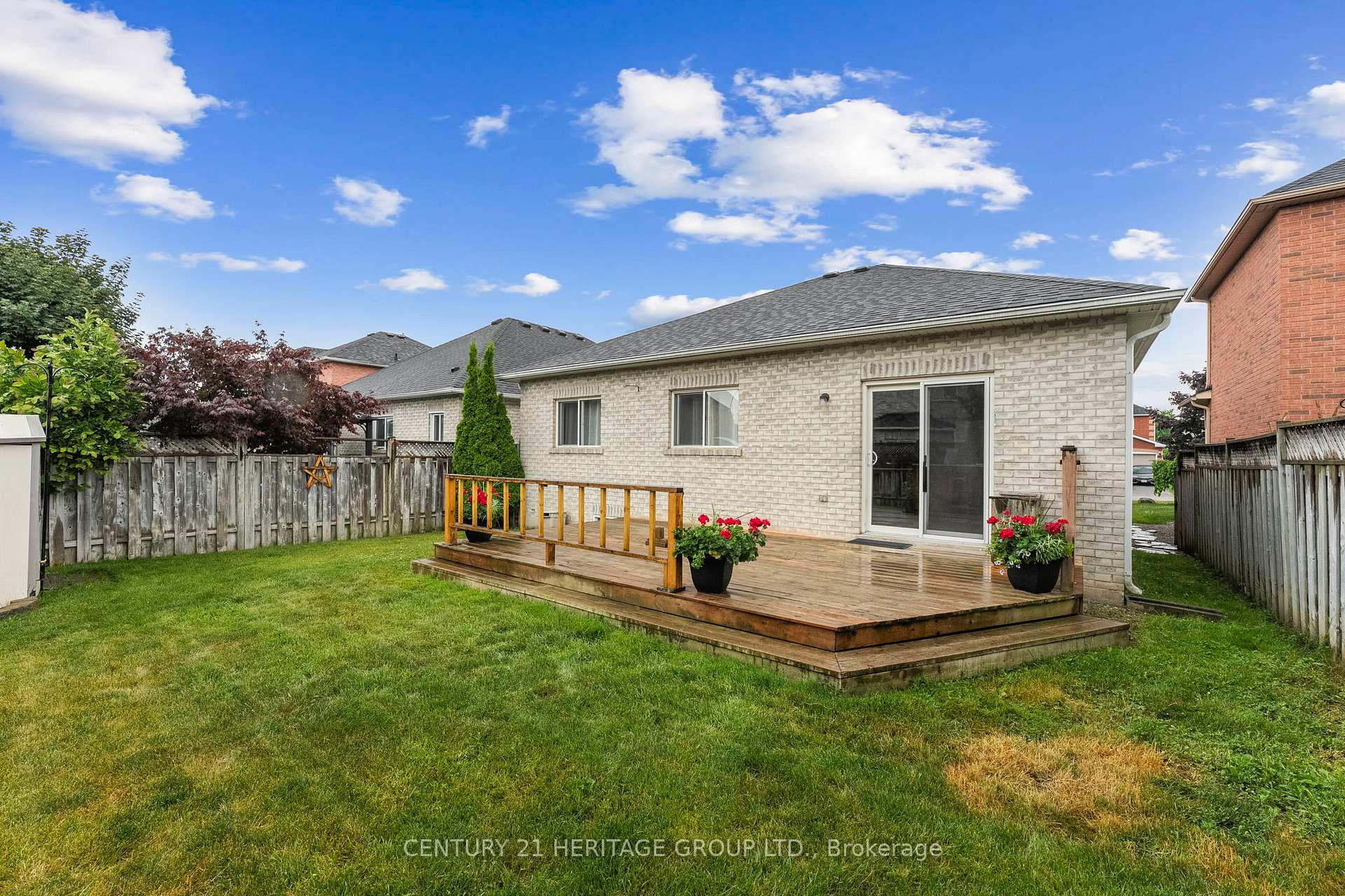 Photo 32 of 1901 Emerald Court, Innisfil, Alcona — HOMEH