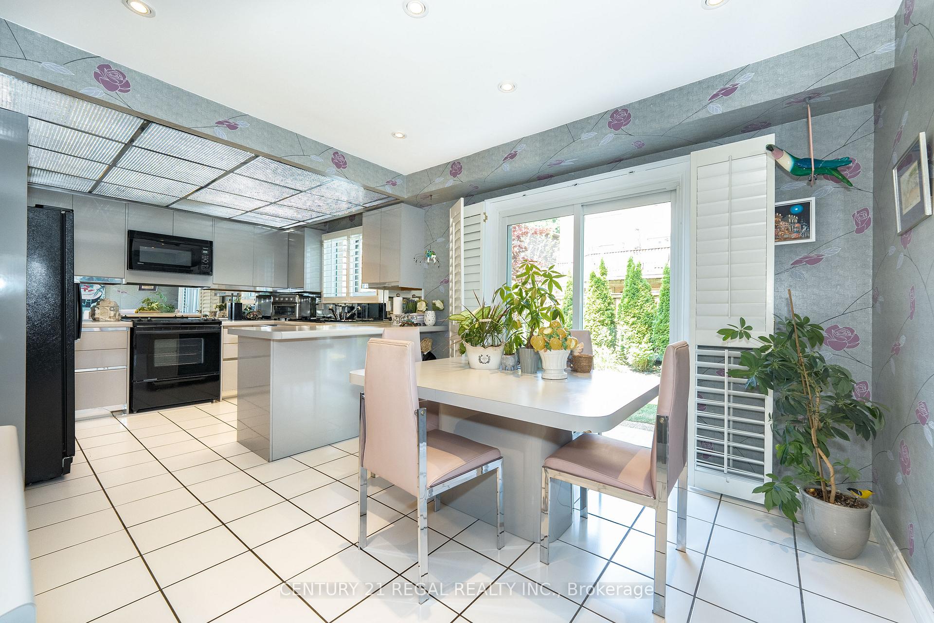 Photo 7 of 36 Lindemann Street, Markham, Aileen-Willowbrook — HOMEH