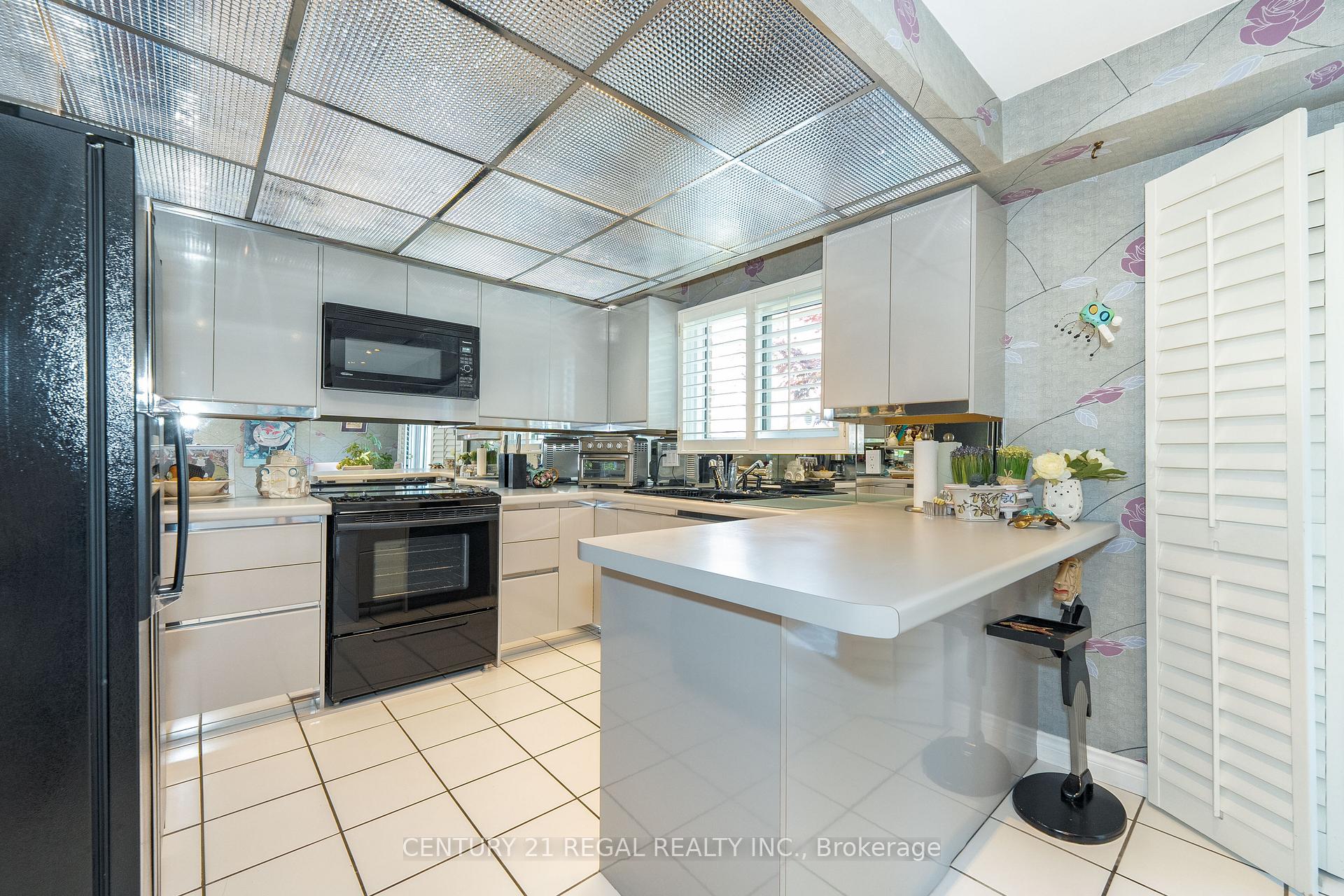 Photo 8 of 36 Lindemann Street, Markham, Aileen-Willowbrook — HOMEH