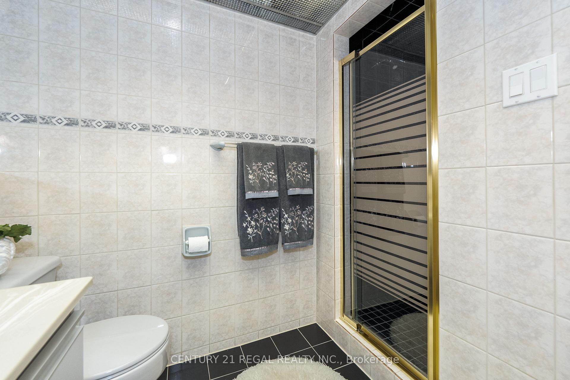 Photo 26 of 36 Lindemann Street, Markham, Aileen-Willowbrook — HOMEH