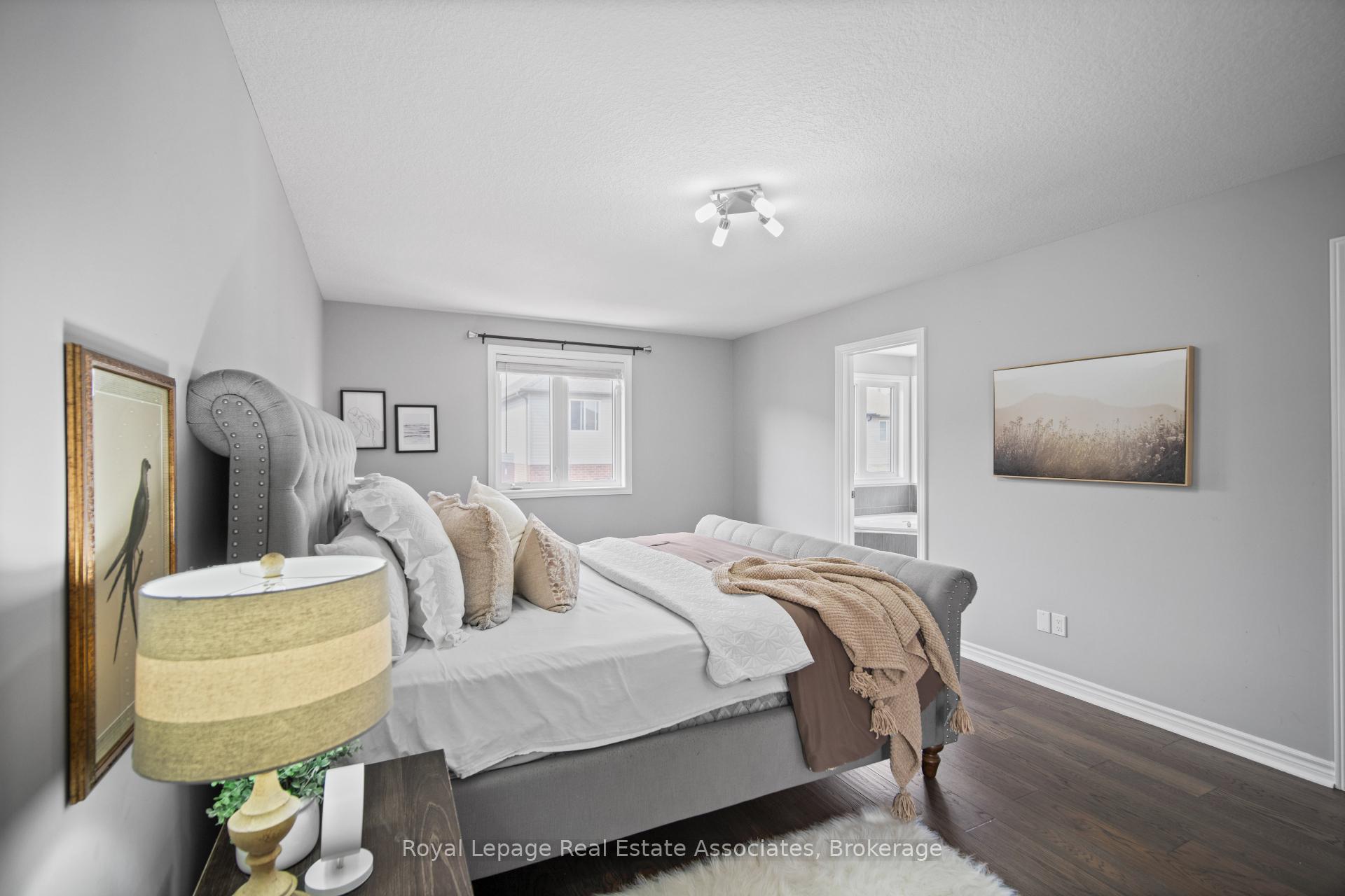 Photo 20 of 439 Moorlands Crescent, Kitchener — HOMEH