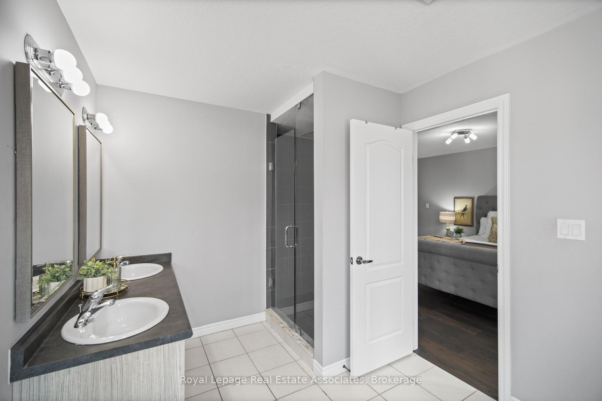Photo 24 of 439 Moorlands Crescent, Kitchener — HOMEH