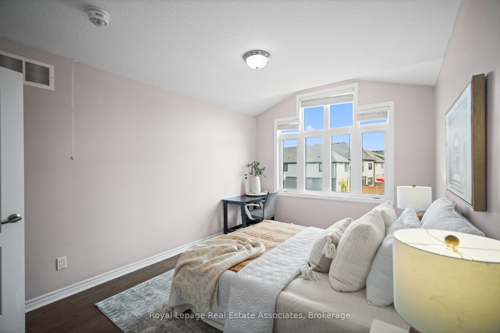 Photo 30 of 439 Moorlands Crescent, Kitchener — HOMEH