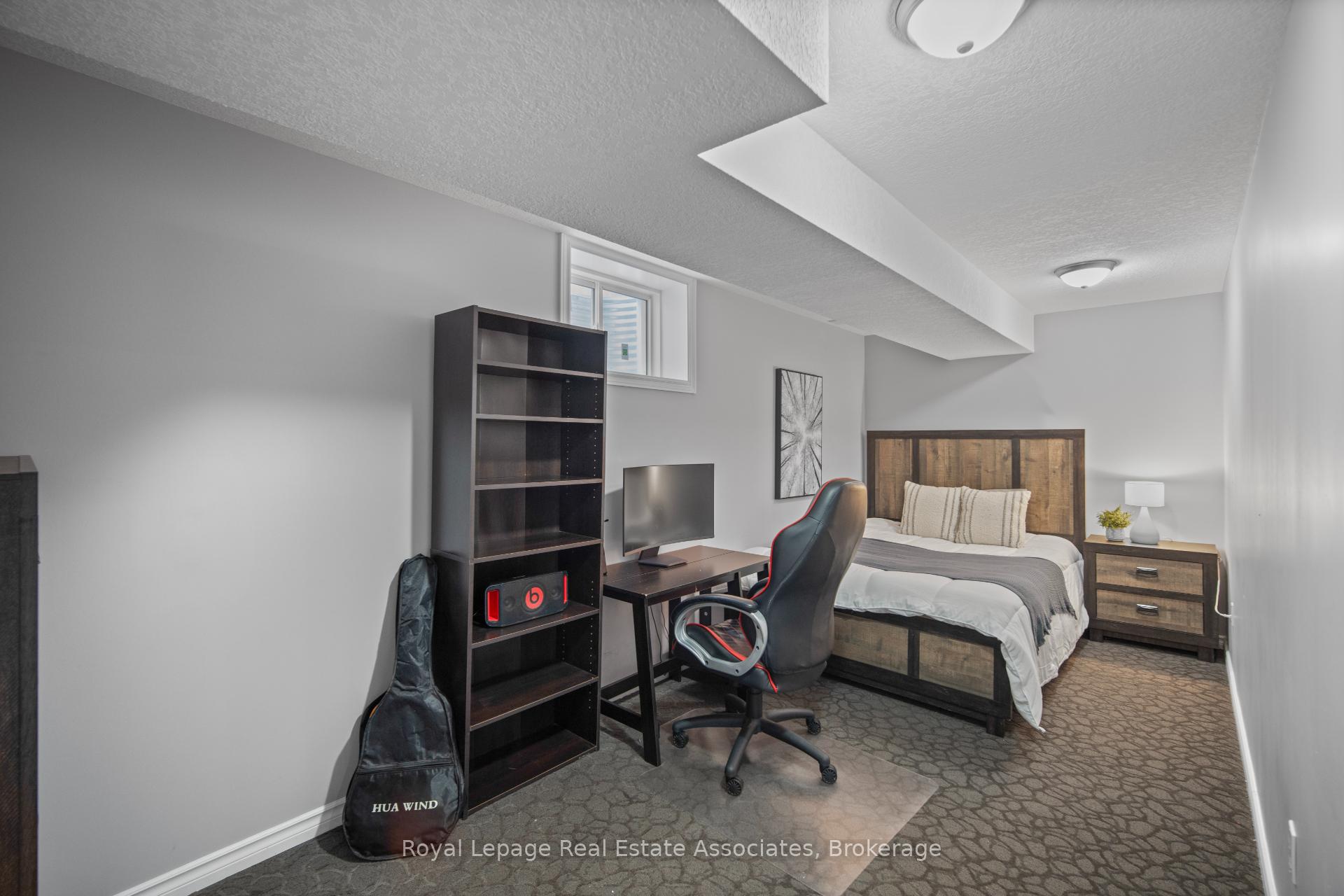 Photo 39 of 439 Moorlands Crescent, Kitchener — HOMEH