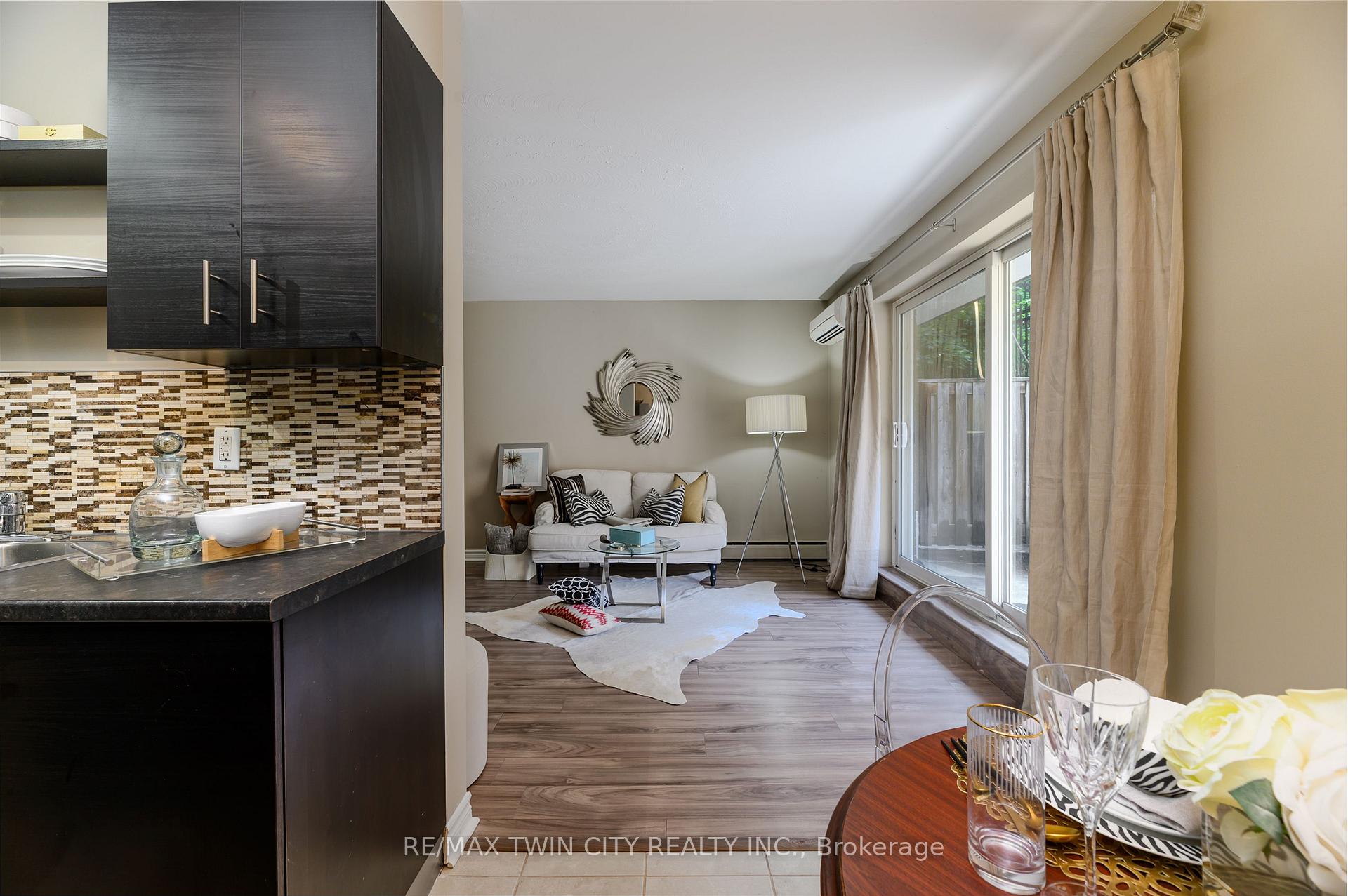Photo 7 of Unit 102, 200 Charlton Avenue E, Hamilton, Corktown — HOMEH