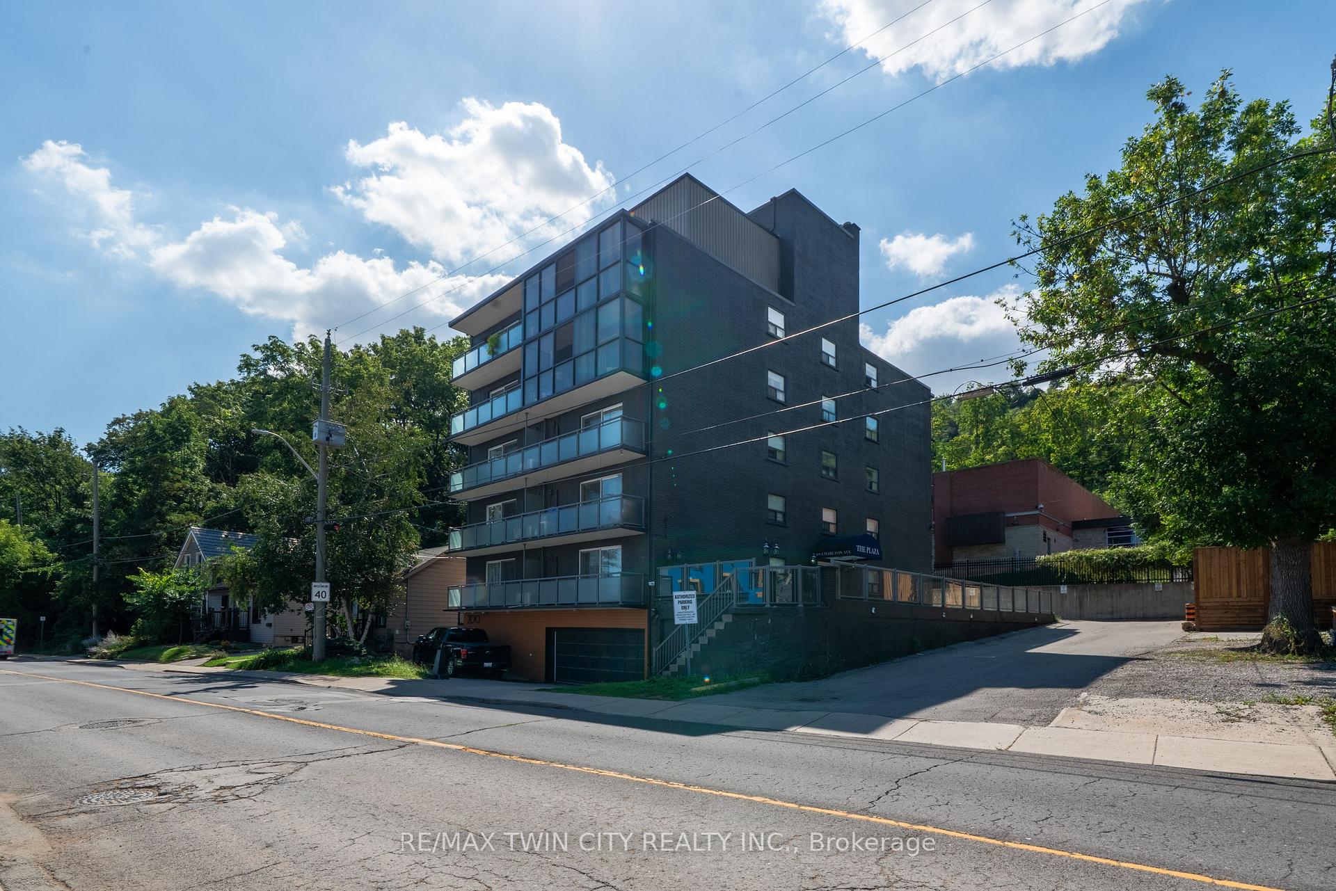 Photo 11 of Unit 102, 200 Charlton Avenue E, Hamilton, Corktown — HOMEH