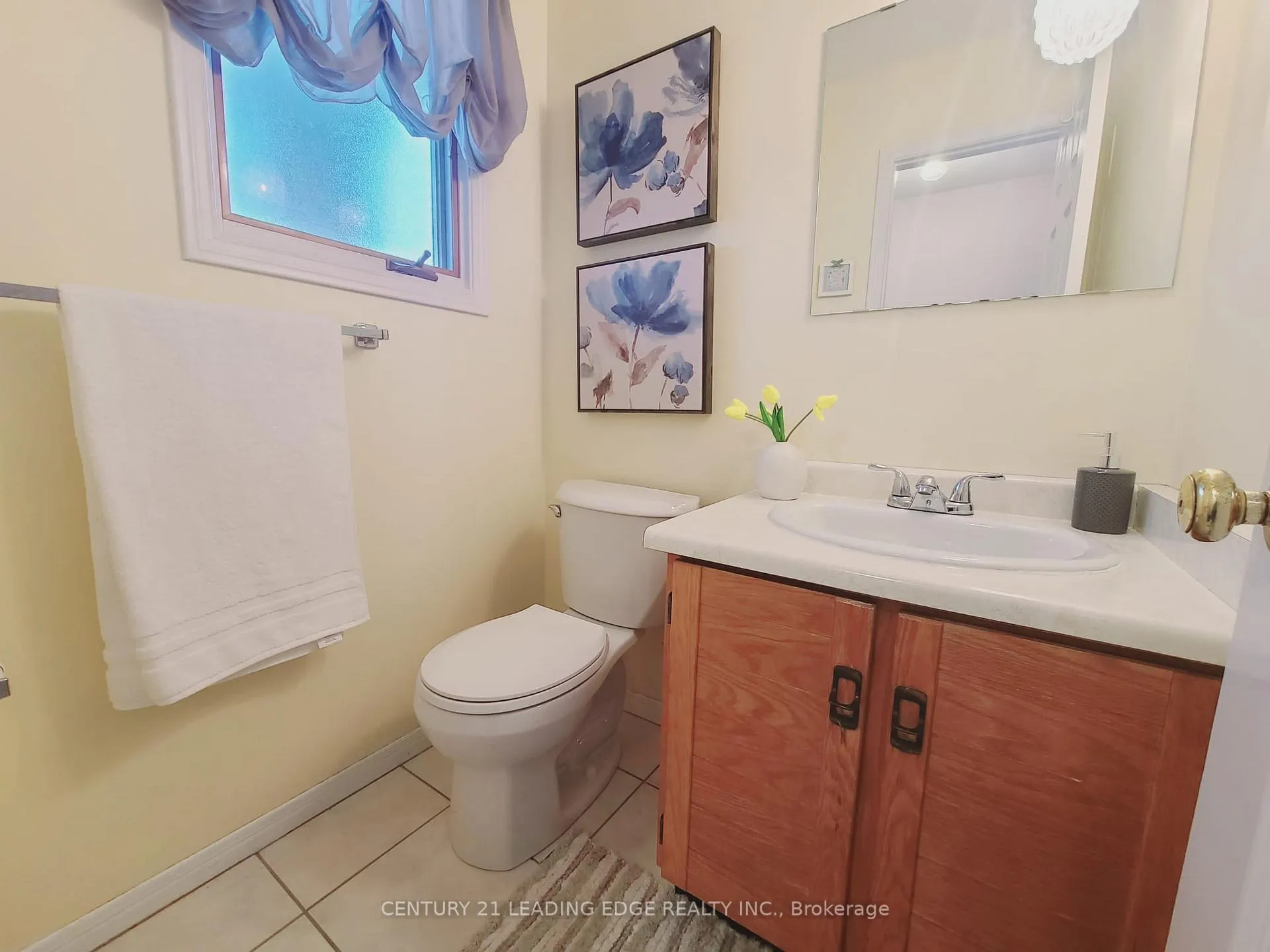 Photo 12 of 6 Adrian Crescent, Markham, Raymerville — HOMEH