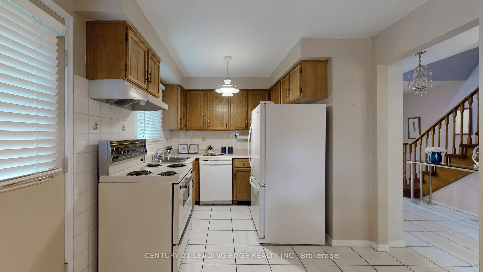 Photo 13 of 6 Adrian Crescent, Markham, Raymerville — HOMEH