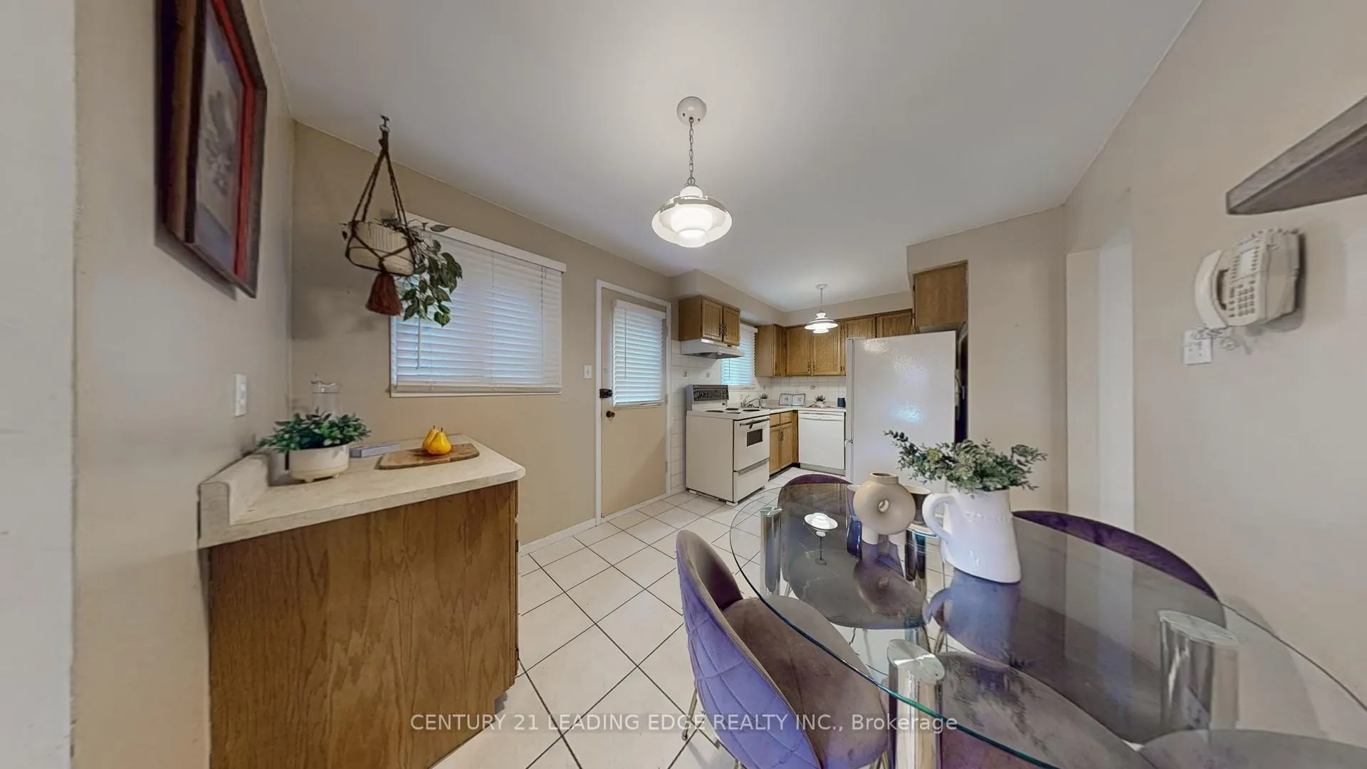 Photo 18 of 6 Adrian Crescent, Markham, Raymerville — HOMEH