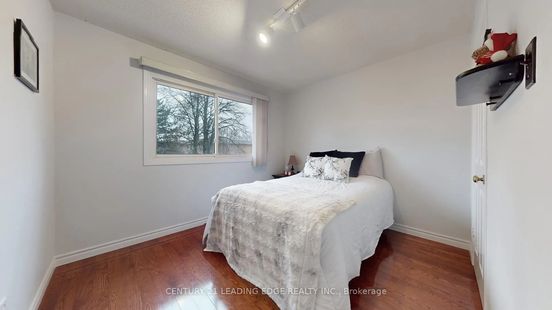 Photo 31 of 6 Adrian Crescent, Markham, Raymerville — HOMEH
