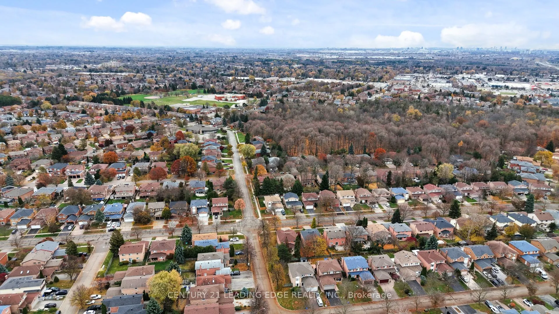 Photo 46 of 6 Adrian Crescent, Markham, Raymerville — HOMEH