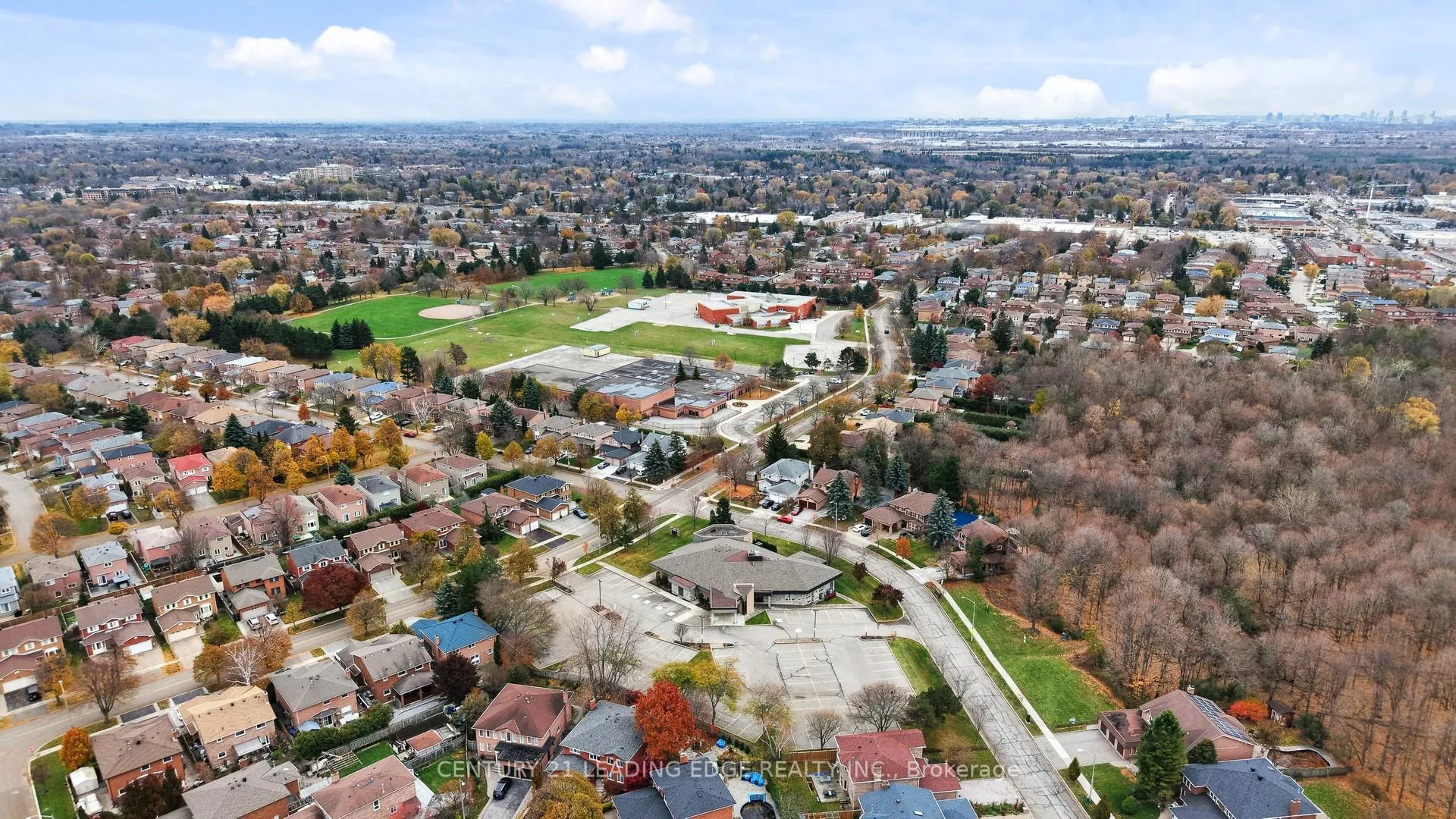 Photo 48 of 6 Adrian Crescent, Markham, Raymerville — HOMEH