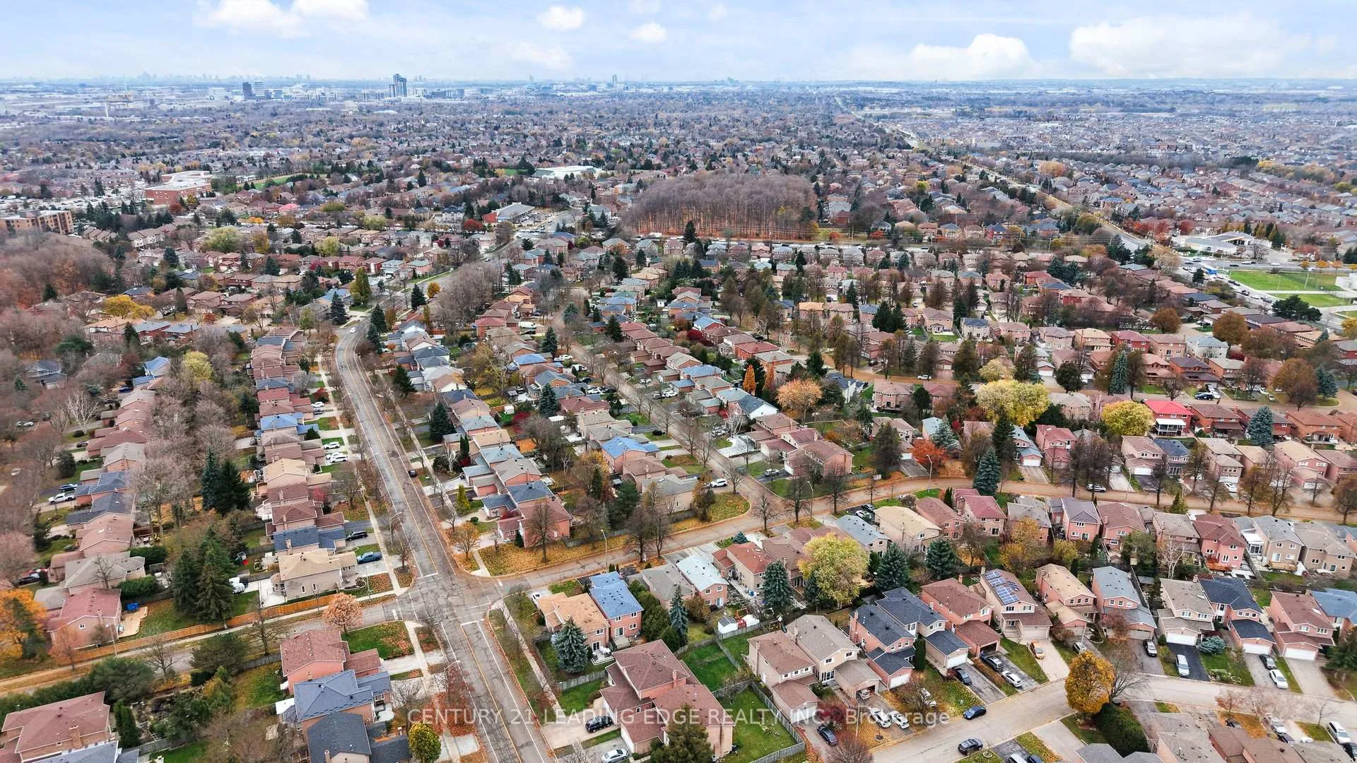Photo 49 of 6 Adrian Crescent, Markham, Raymerville — HOMEH