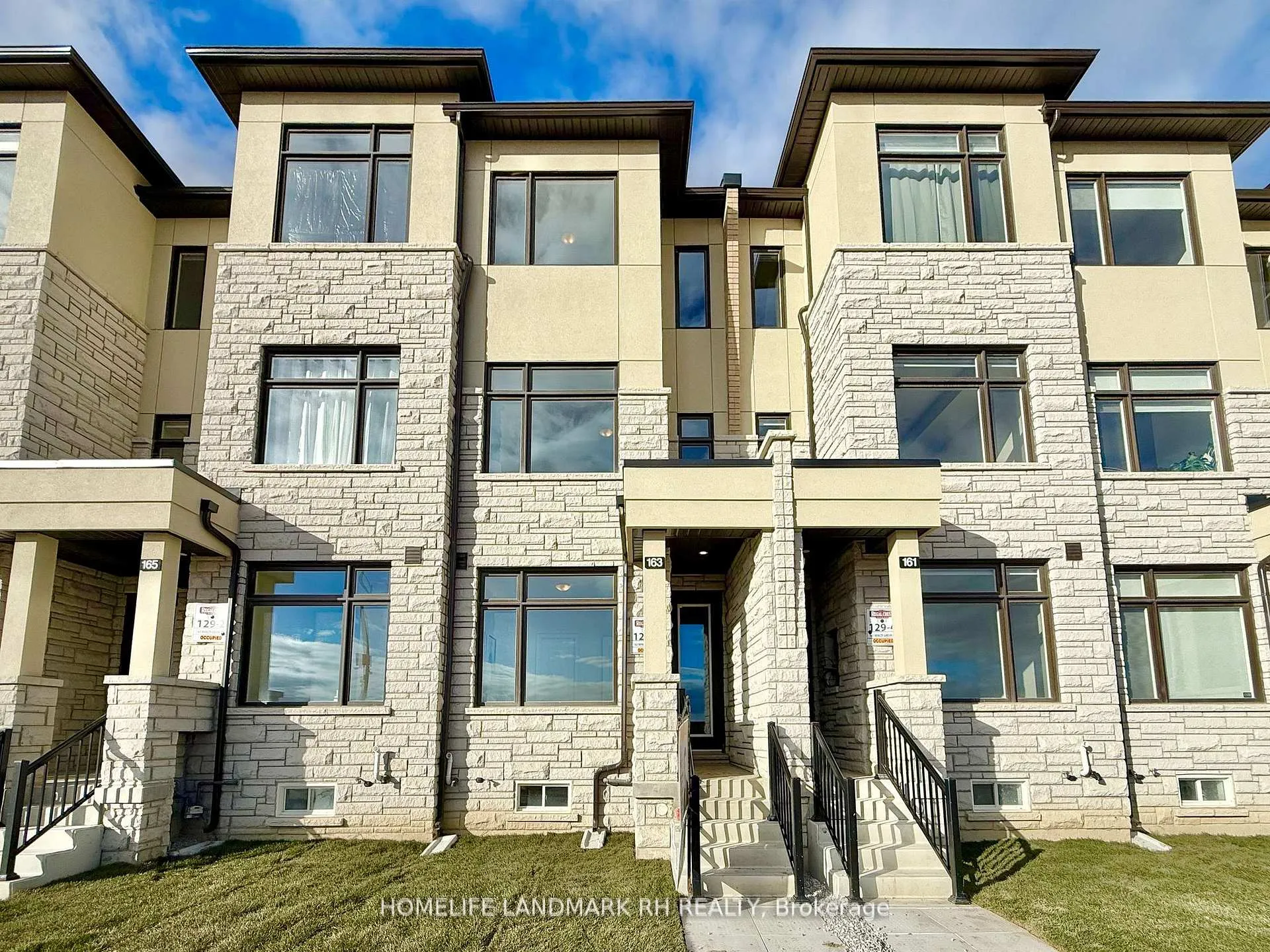Front of 163 Berczy Green Drive
