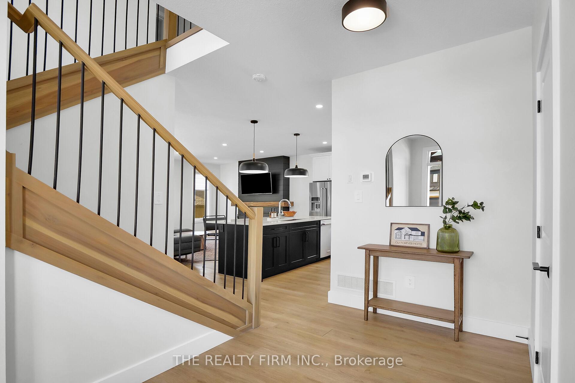 Photo 2 of 140 Scotts Drive, Lucan Biddulph, Lucan — HOMEH