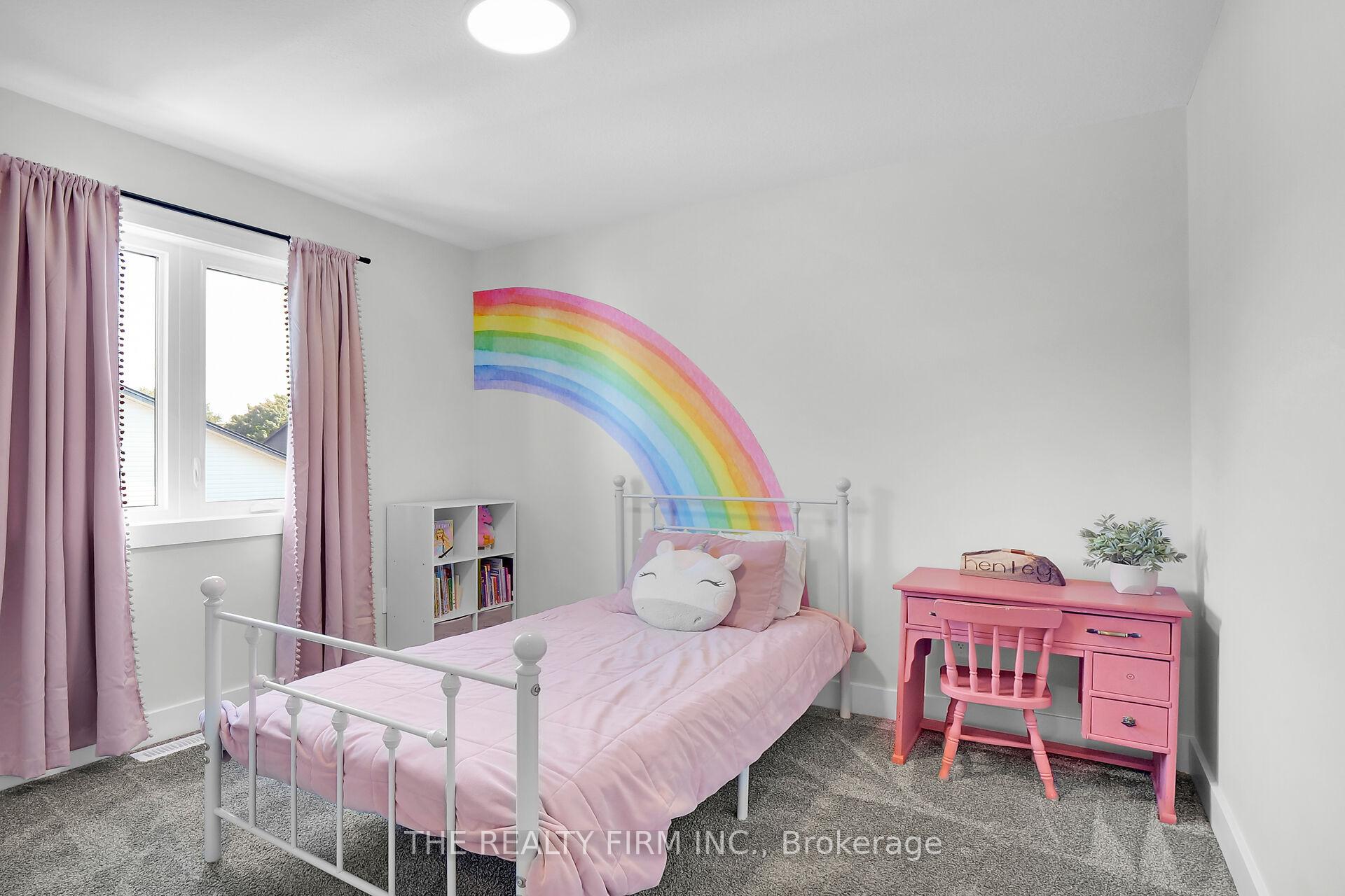 Photo 20 of 140 Scotts Drive, Lucan Biddulph, Lucan — HOMEH