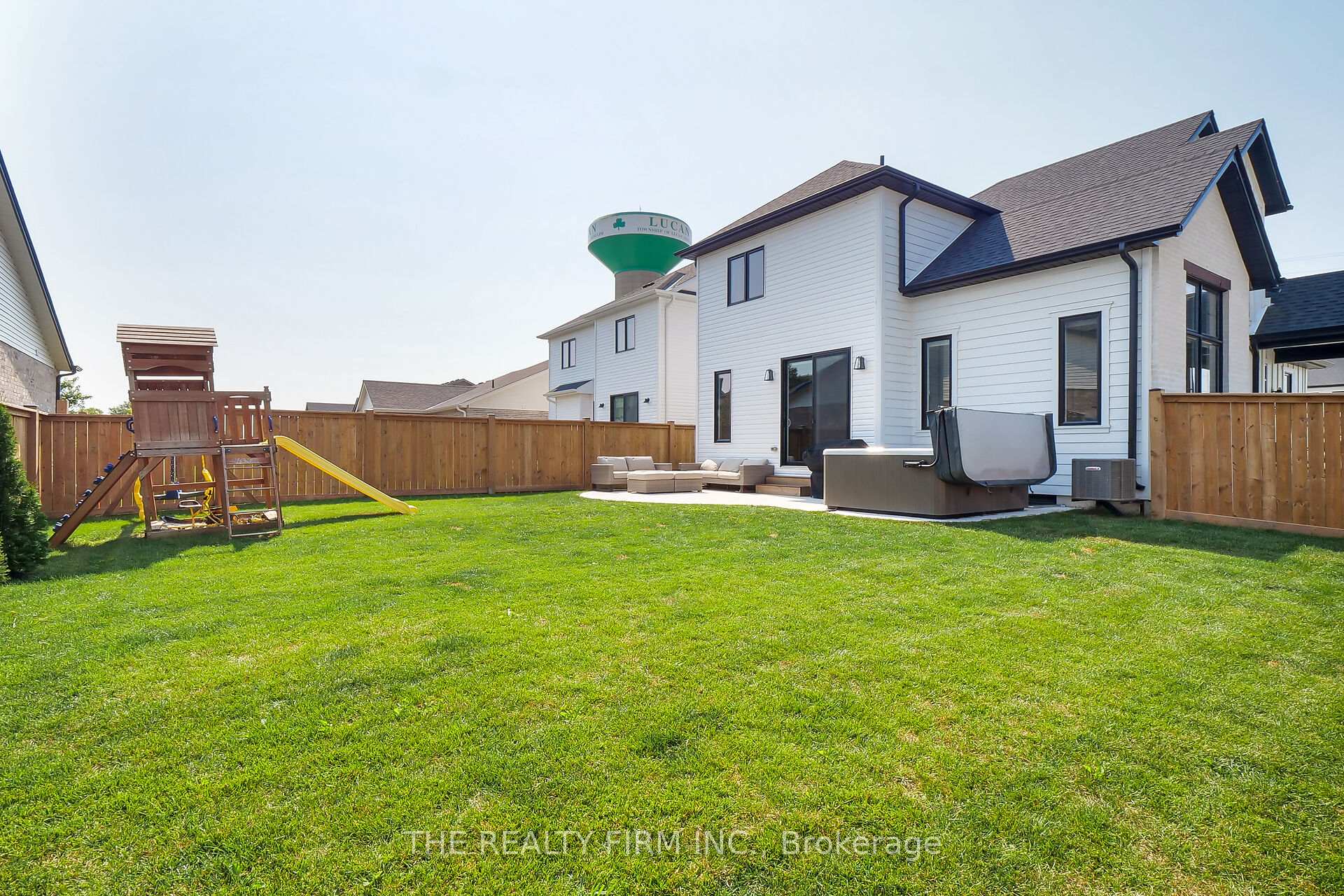 Photo 28 of 140 Scotts Drive, Lucan Biddulph, Lucan — HOMEH
