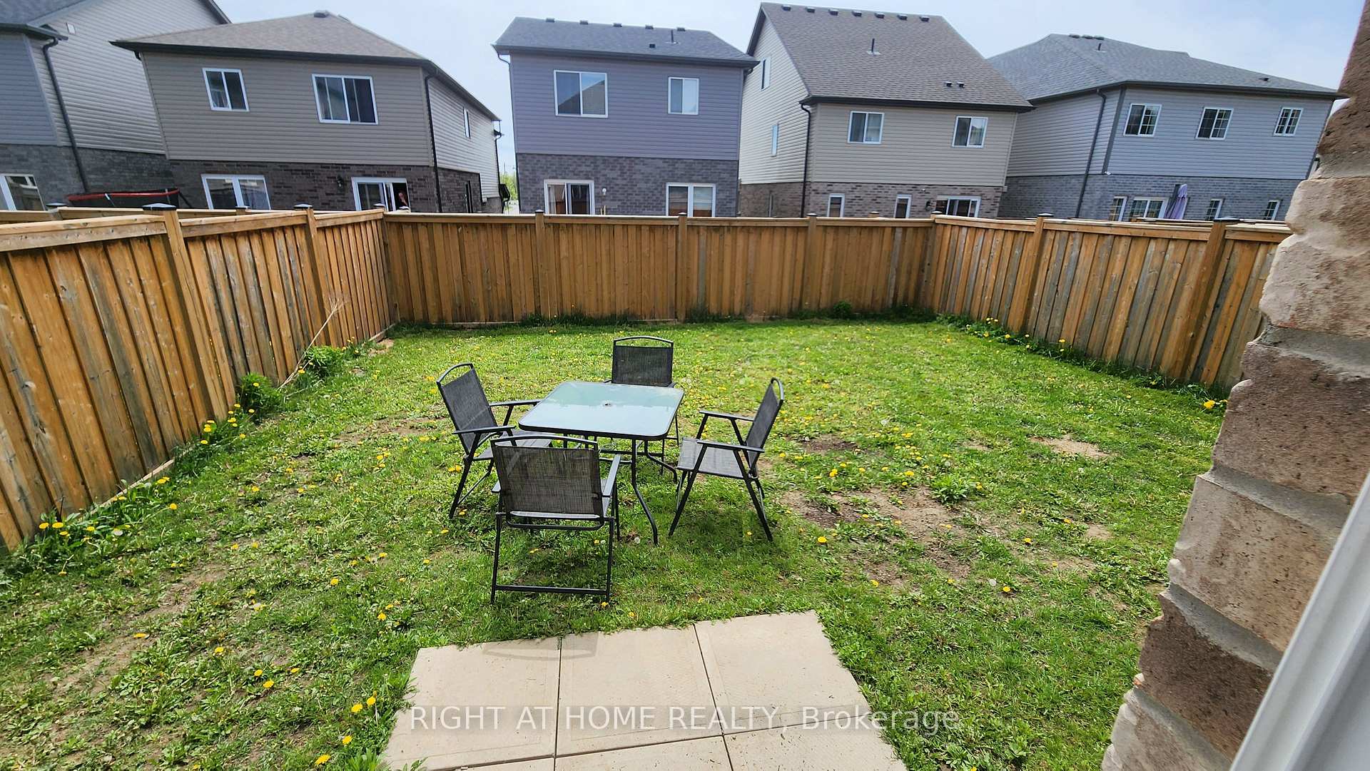 Photo 7 of 229 Tall Crass Crescent, Kitchener, Doon South — HOMEH