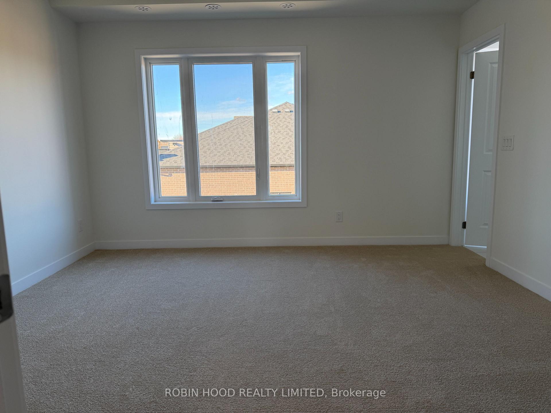 Photo 7 of 72 York Downs Boulevard, Markham, Angus Glen — HOMEH