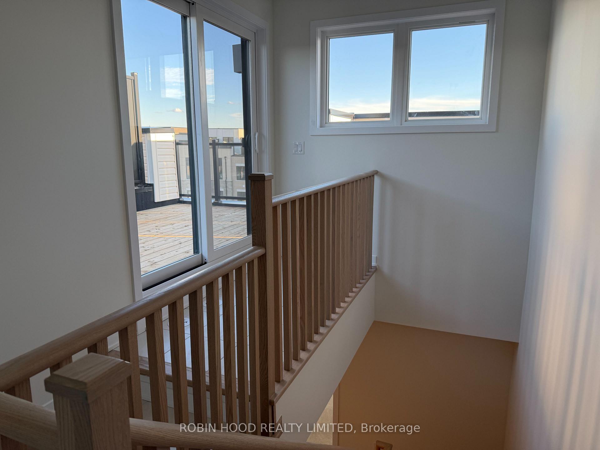 Photo 15 of 72 York Downs Boulevard, Markham, Angus Glen — HOMEH