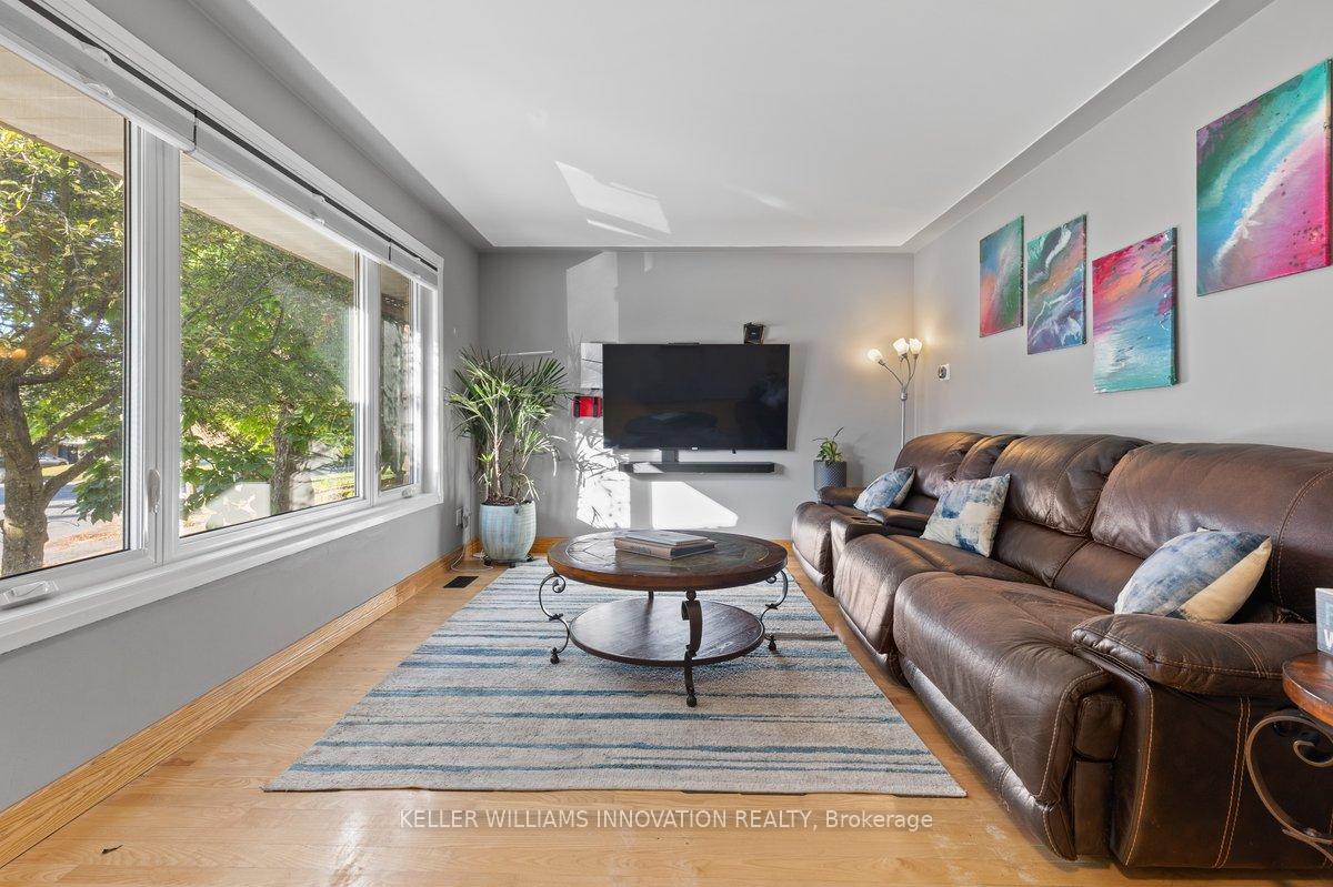 Photo 5 of 40 Rennie Drive, Kitchener — HOMEH