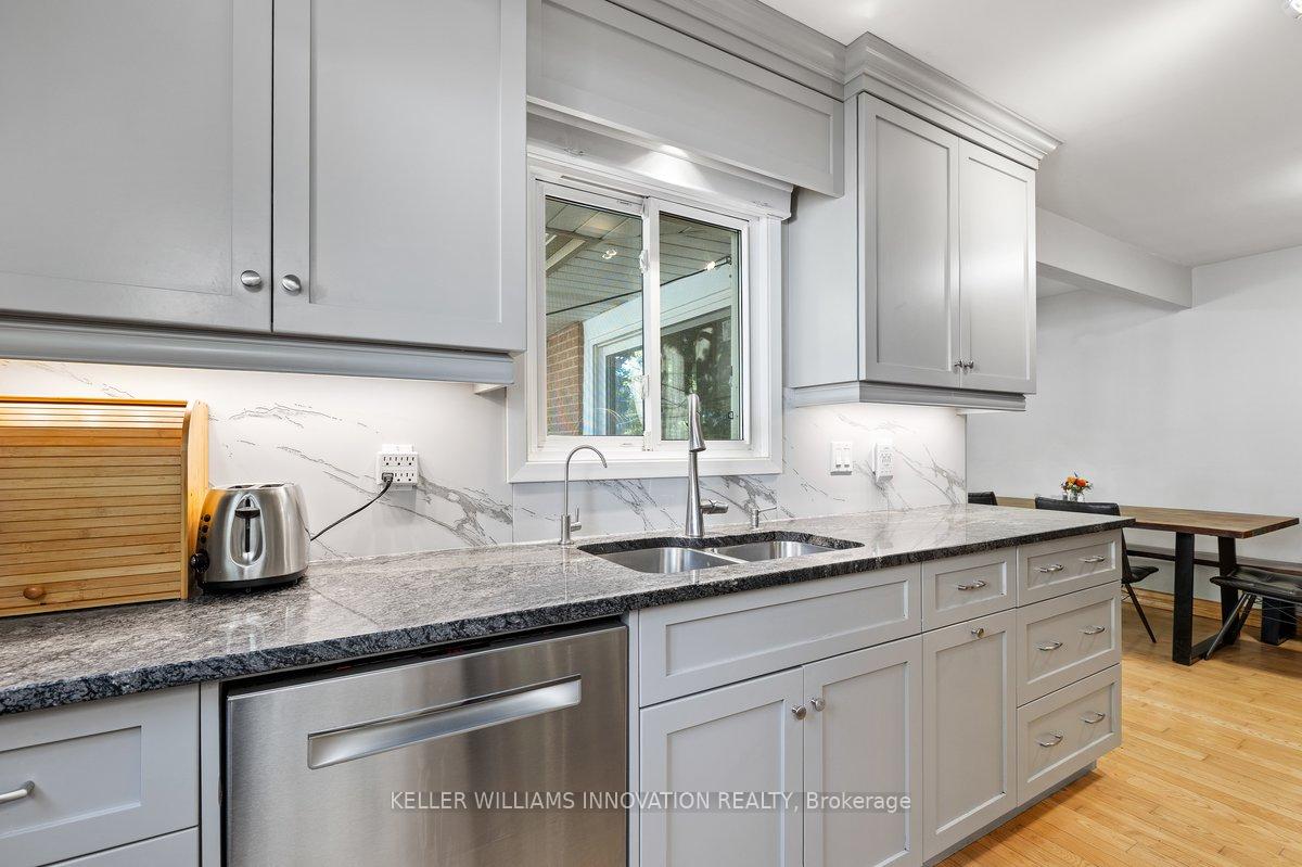 Photo 10 of 40 Rennie Drive, Kitchener — HOMEH