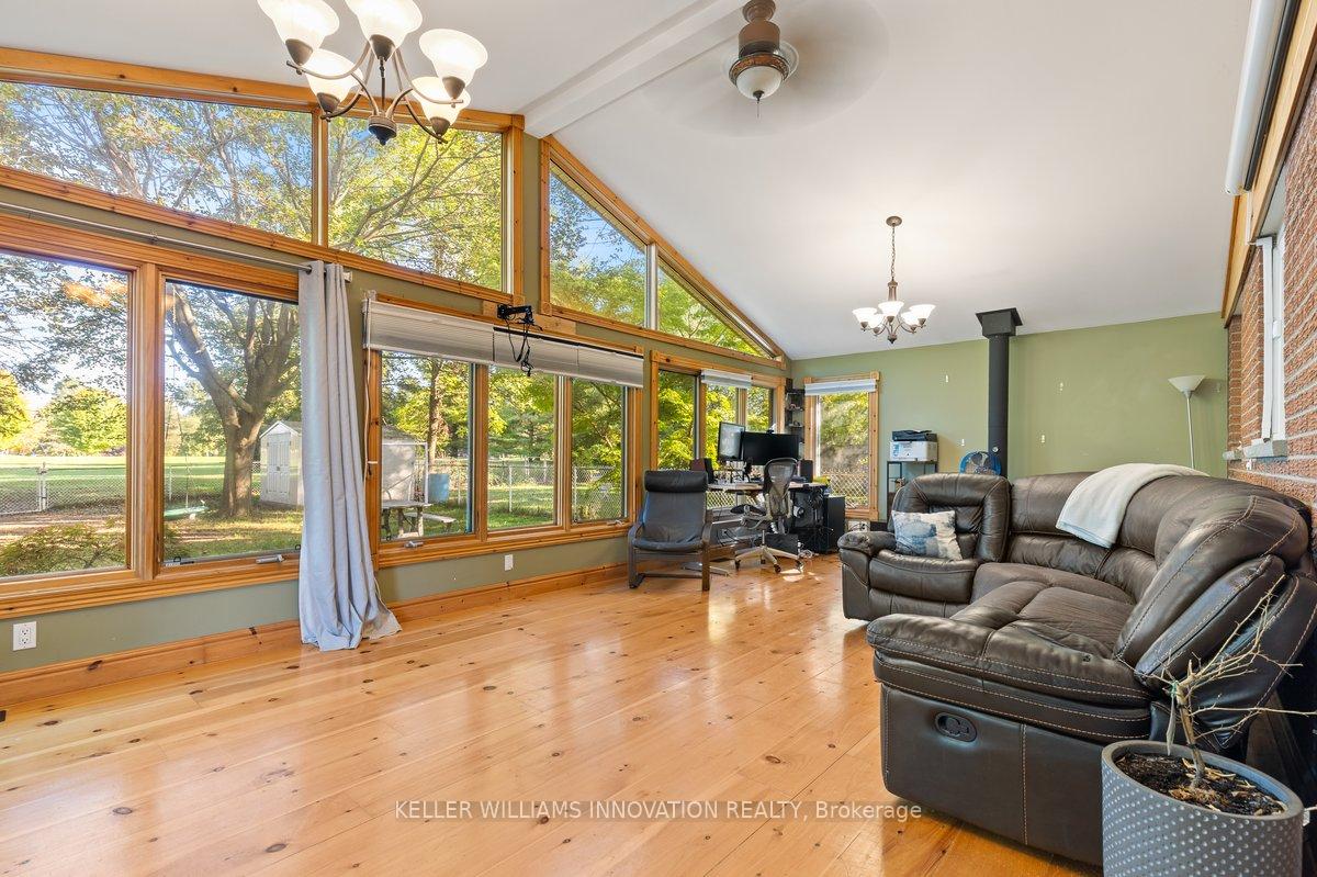 Photo 14 of 40 Rennie Drive, Kitchener — HOMEH