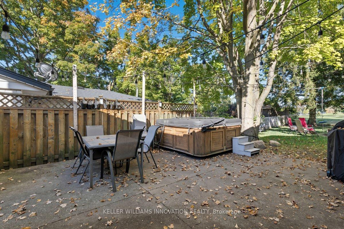 Photo 17 of 40 Rennie Drive, Kitchener — HOMEH