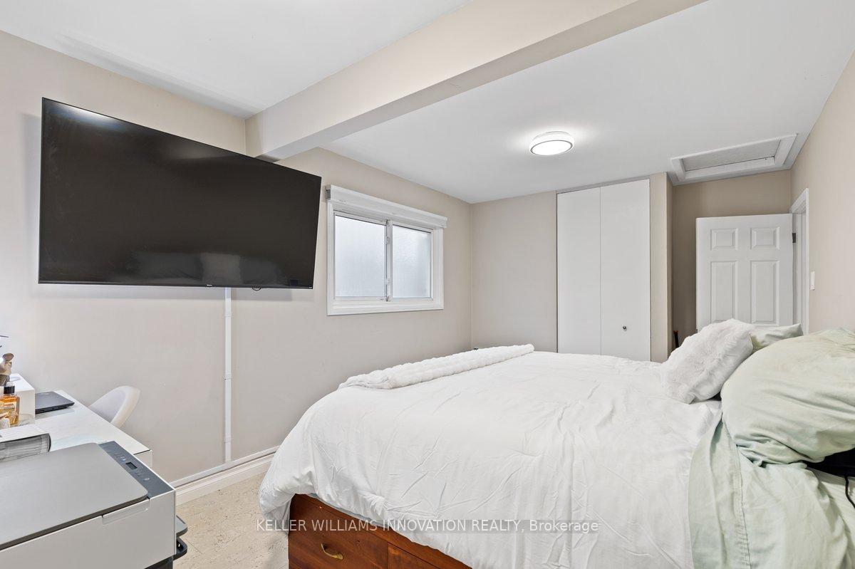 Photo 22 of 40 Rennie Drive, Kitchener — HOMEH