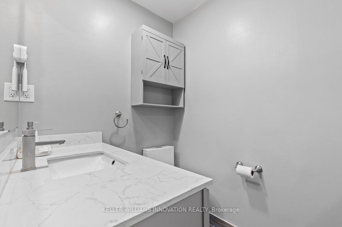 Photo 23 of 40 Rennie Drive, Kitchener — HOMEH