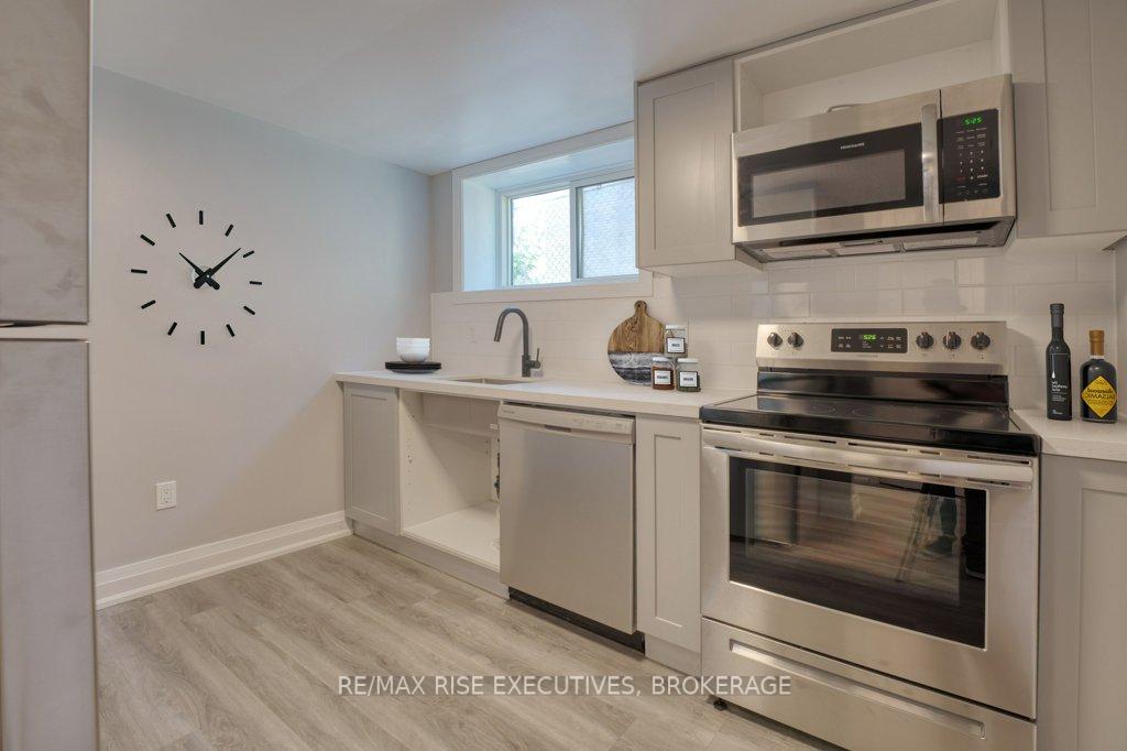 Photo 6 of Unit 3, 19 Baker Street, Kingston, Rideau — HOMEH