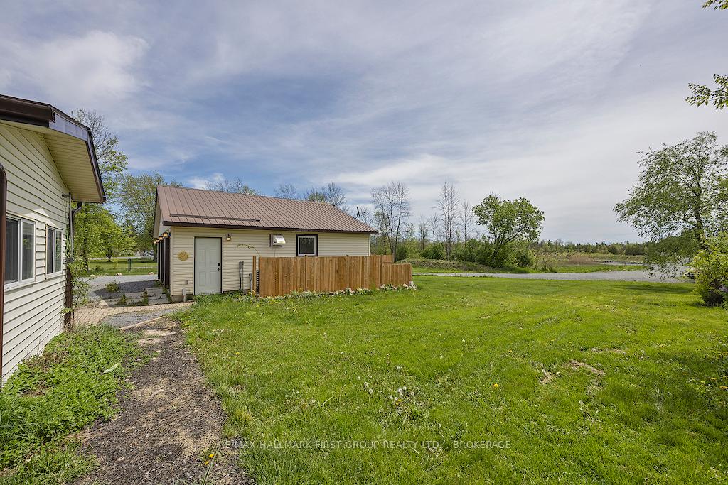 Photo 10 of 4630 Highway 2, Loyalist, Lennox and Addington - South — HOMEH