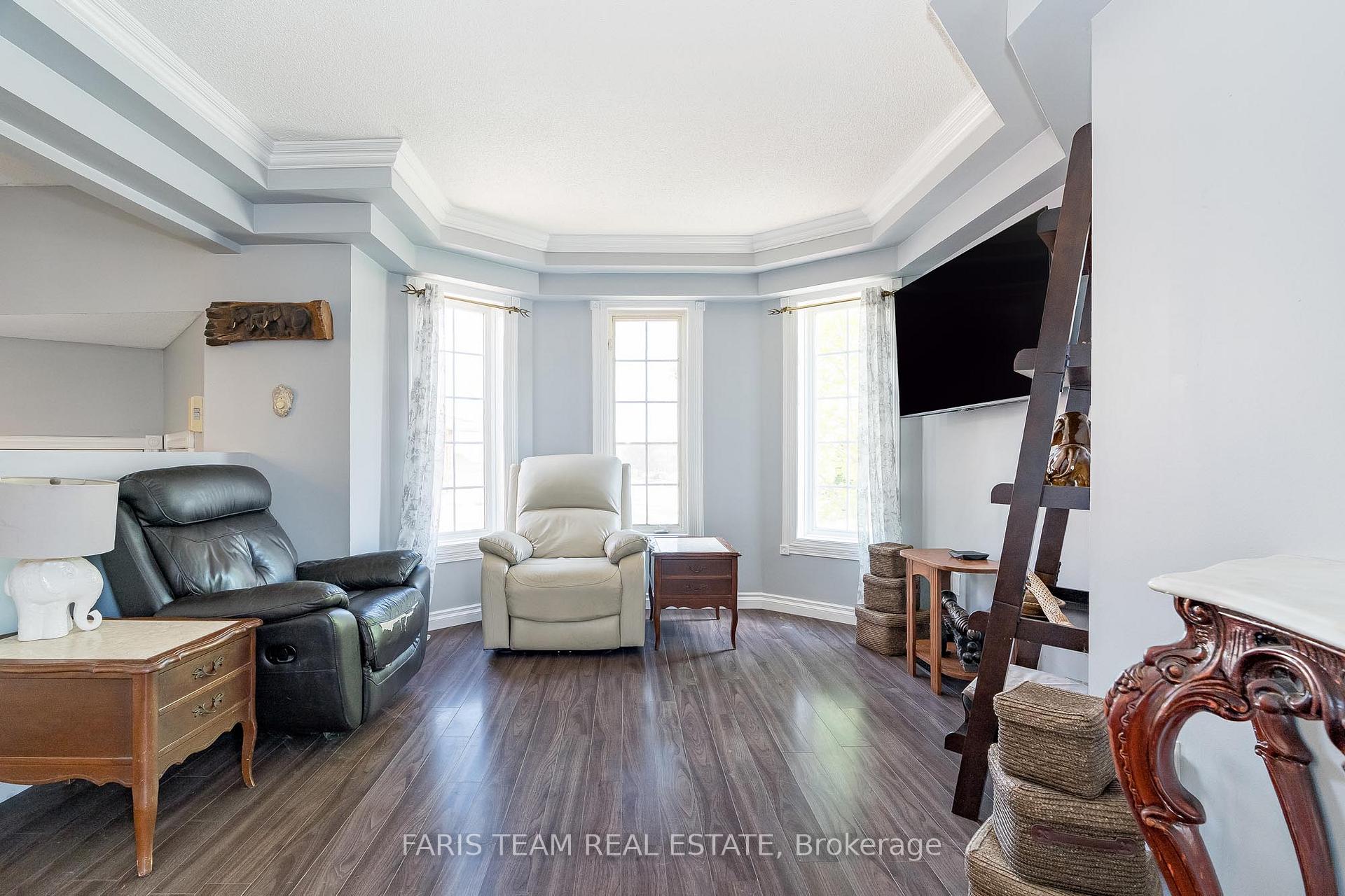 Photo 10 of 1358 Vincent Crescent, Innisfil, Alcona — HOMEH