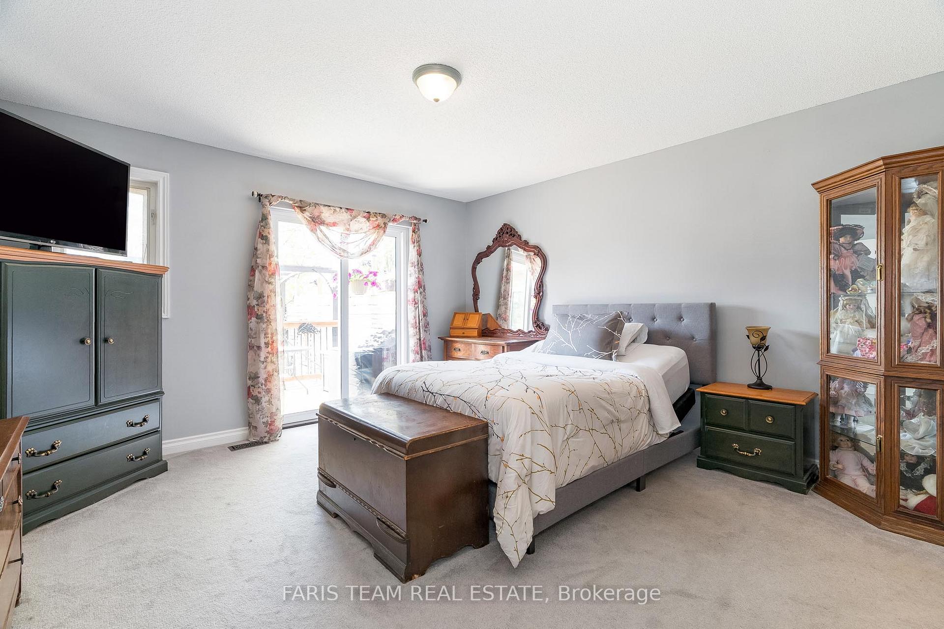 Photo 13 of 1358 Vincent Crescent, Innisfil, Alcona — HOMEH