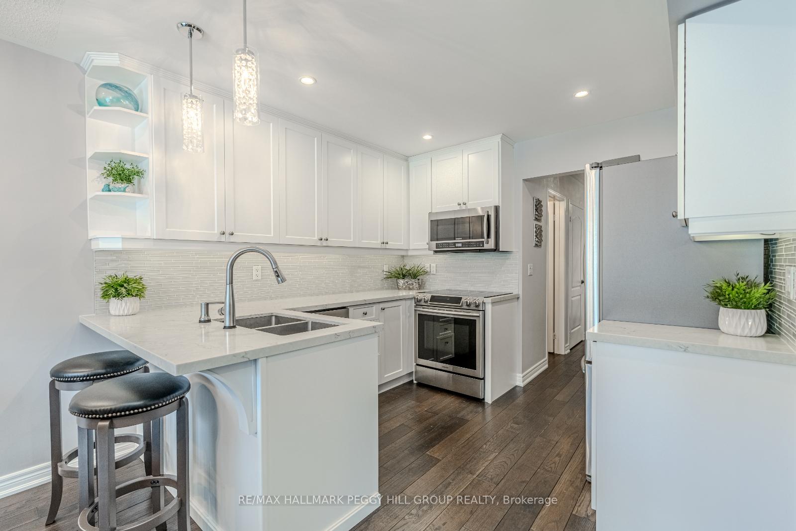 Photo 4 of 1118 Kell Street, Innisfil, Alcona — HOMEH