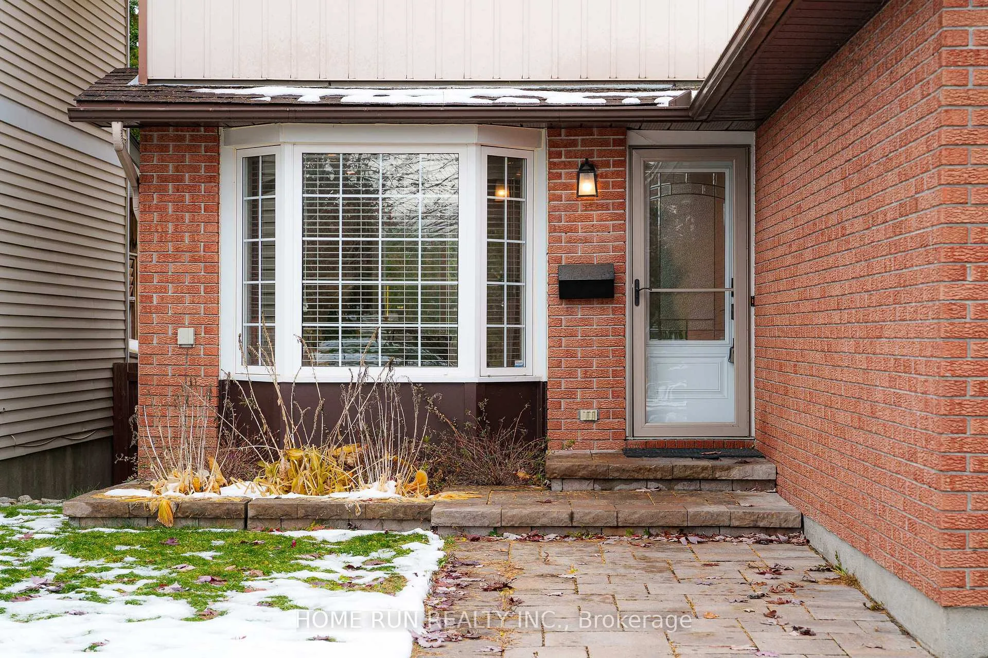Photo 5 of 43 Rothesay Drive, Ottawa, Kanata - Glencairn/Hazeldean — HOMEH