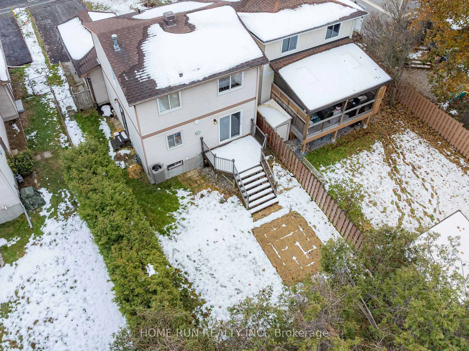 Photo 8 of 43 Rothesay Drive, Ottawa, Kanata - Glencairn/Hazeldean — HOMEH