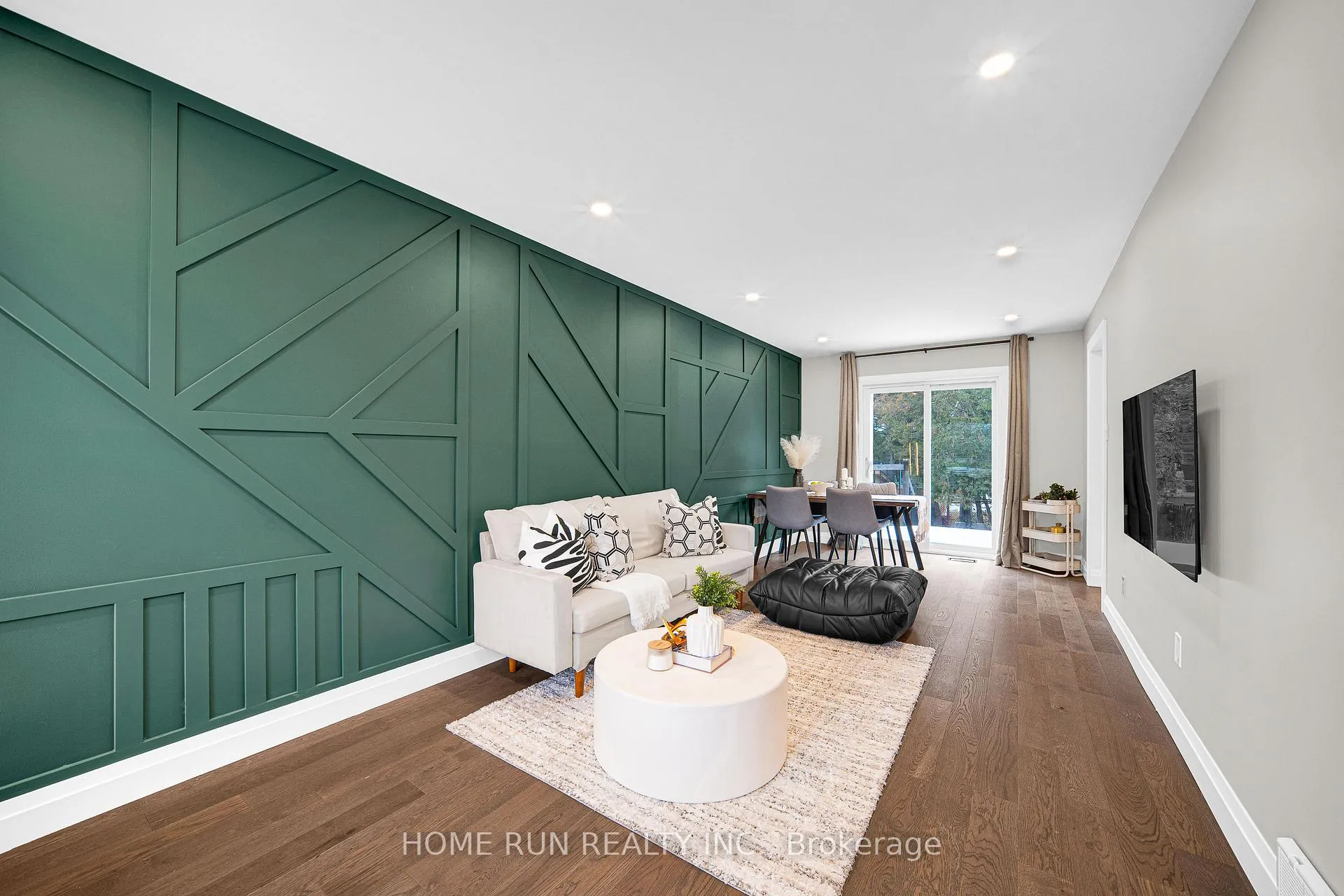 Photo 17 of 43 Rothesay Drive, Ottawa, Kanata - Glencairn/Hazeldean — HOMEH