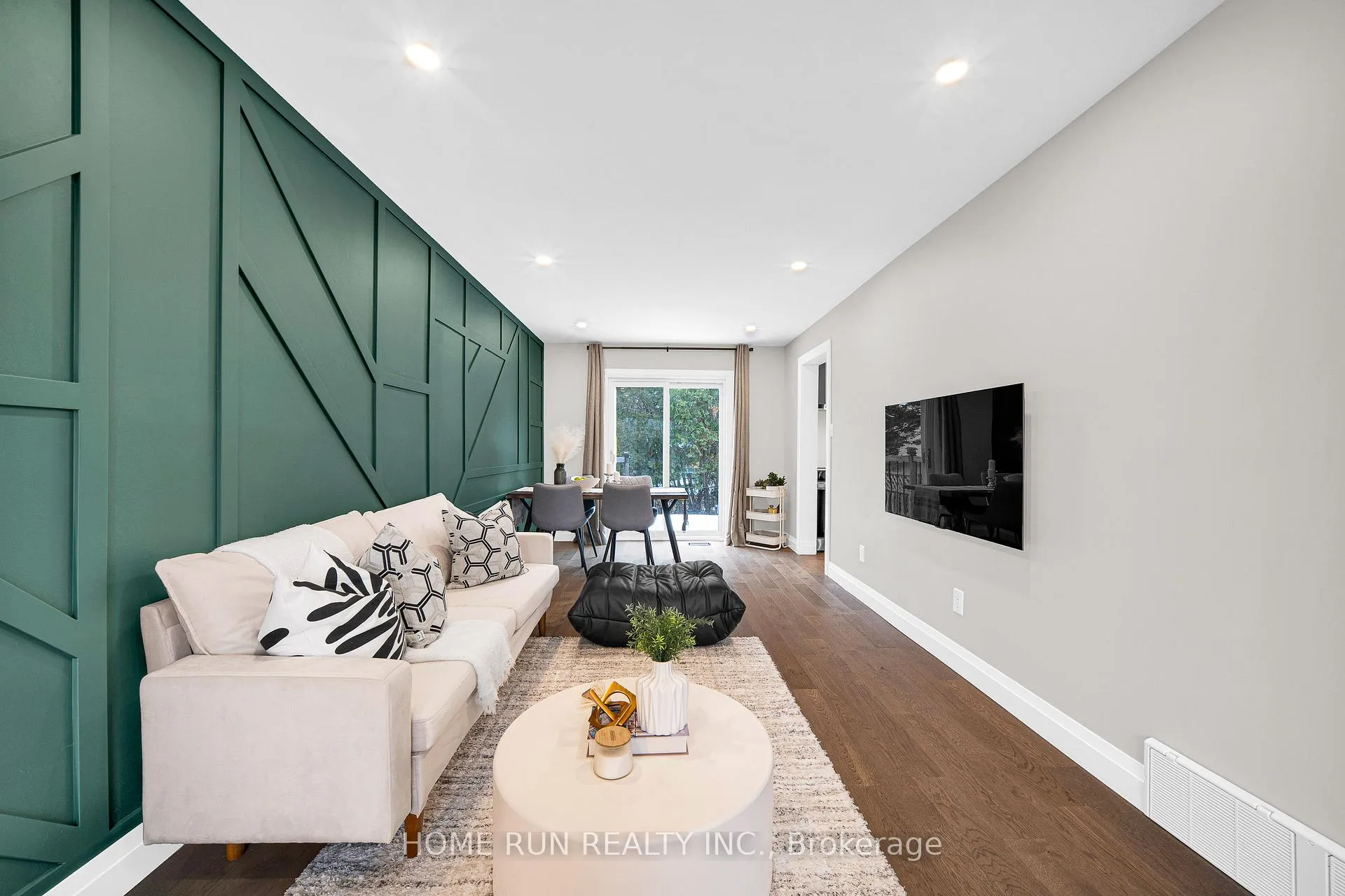 Photo 18 of 43 Rothesay Drive, Ottawa, Kanata - Glencairn/Hazeldean — HOMEH
