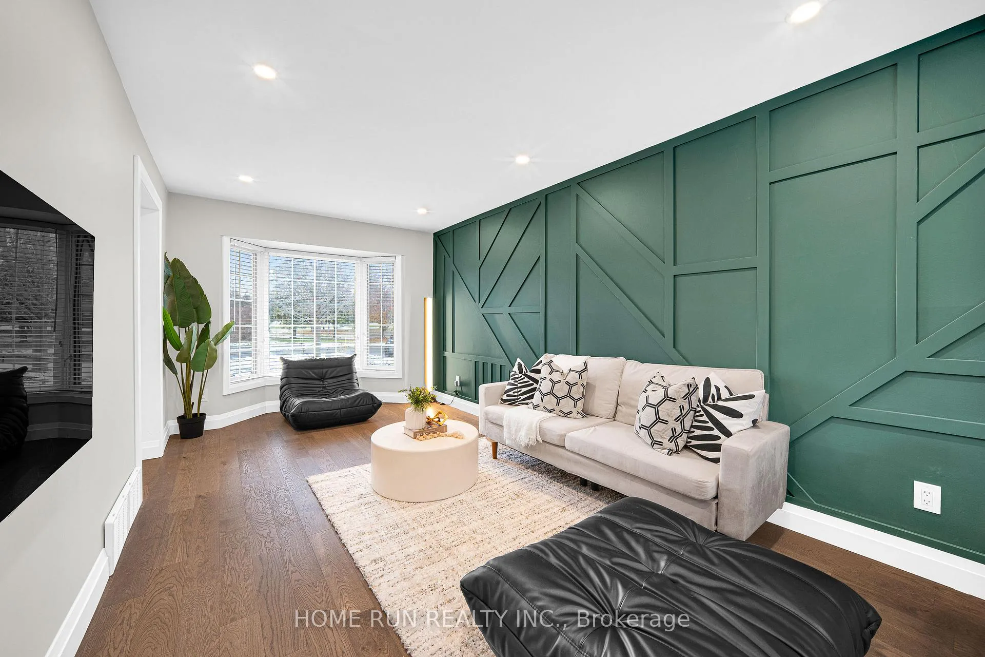Photo 20 of 43 Rothesay Drive, Ottawa, Kanata - Glencairn/Hazeldean — HOMEH